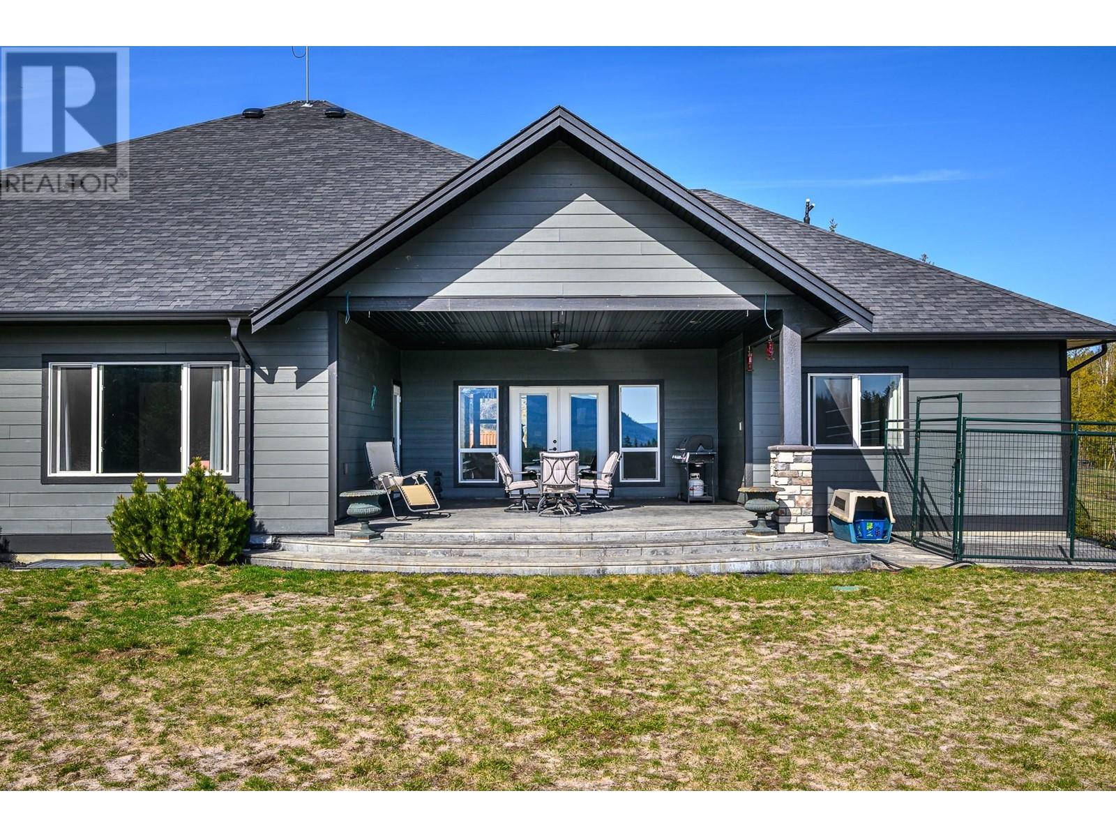  1050 Mallory Road, Enderby