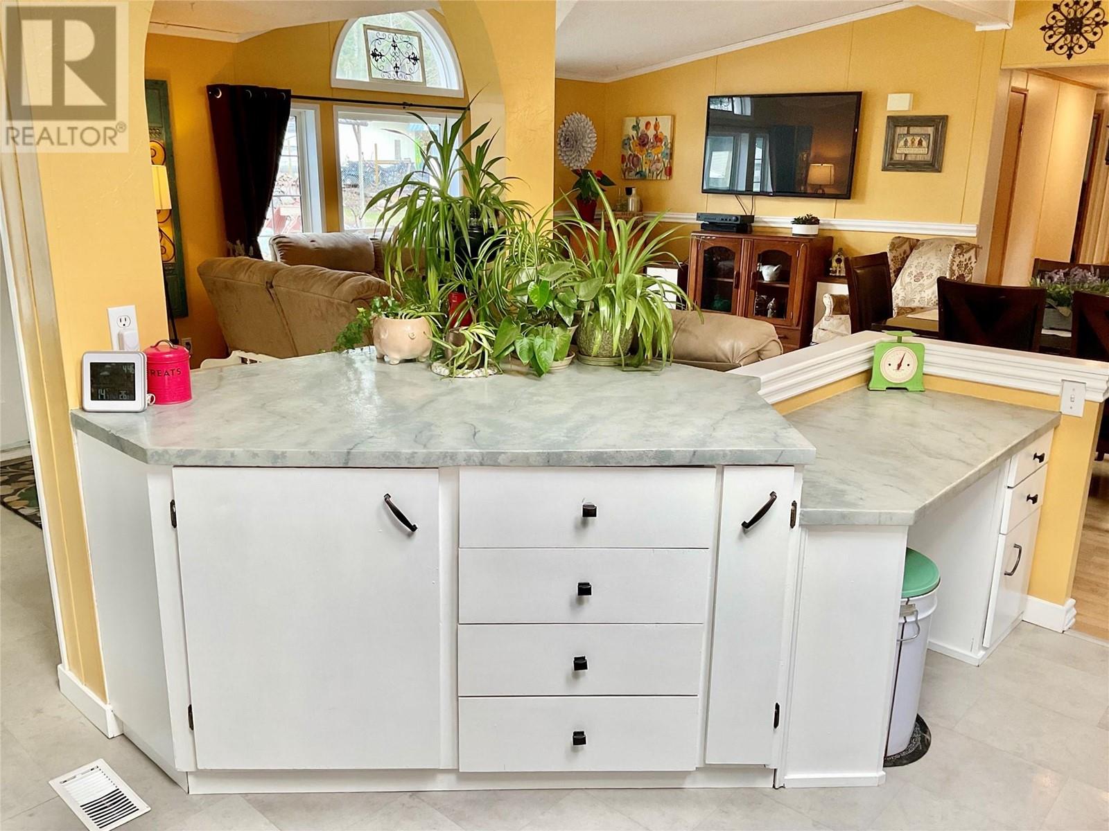 786 Strathmore Avenue, Greenwood