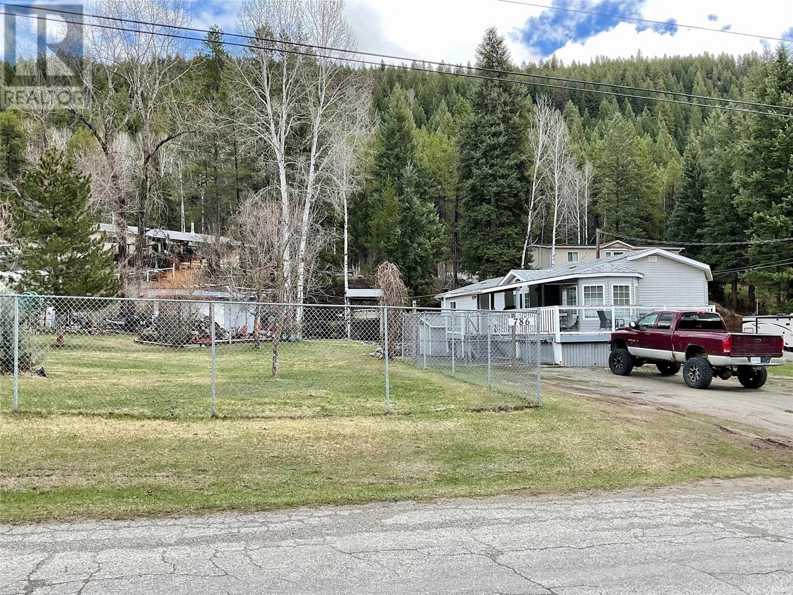 786 Strathmore Avenue, Greenwood