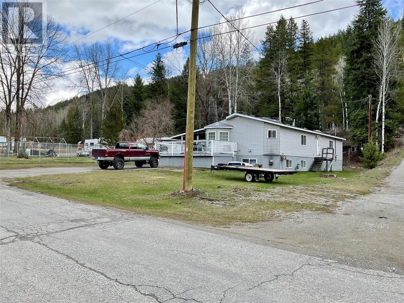 786 Strathmore Avenue, Greenwood