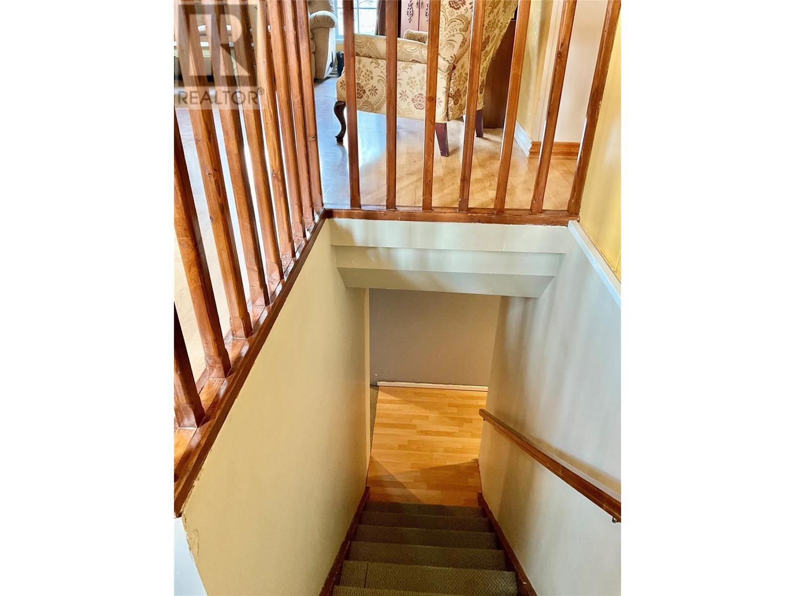 786 Strathmore Avenue, Greenwood