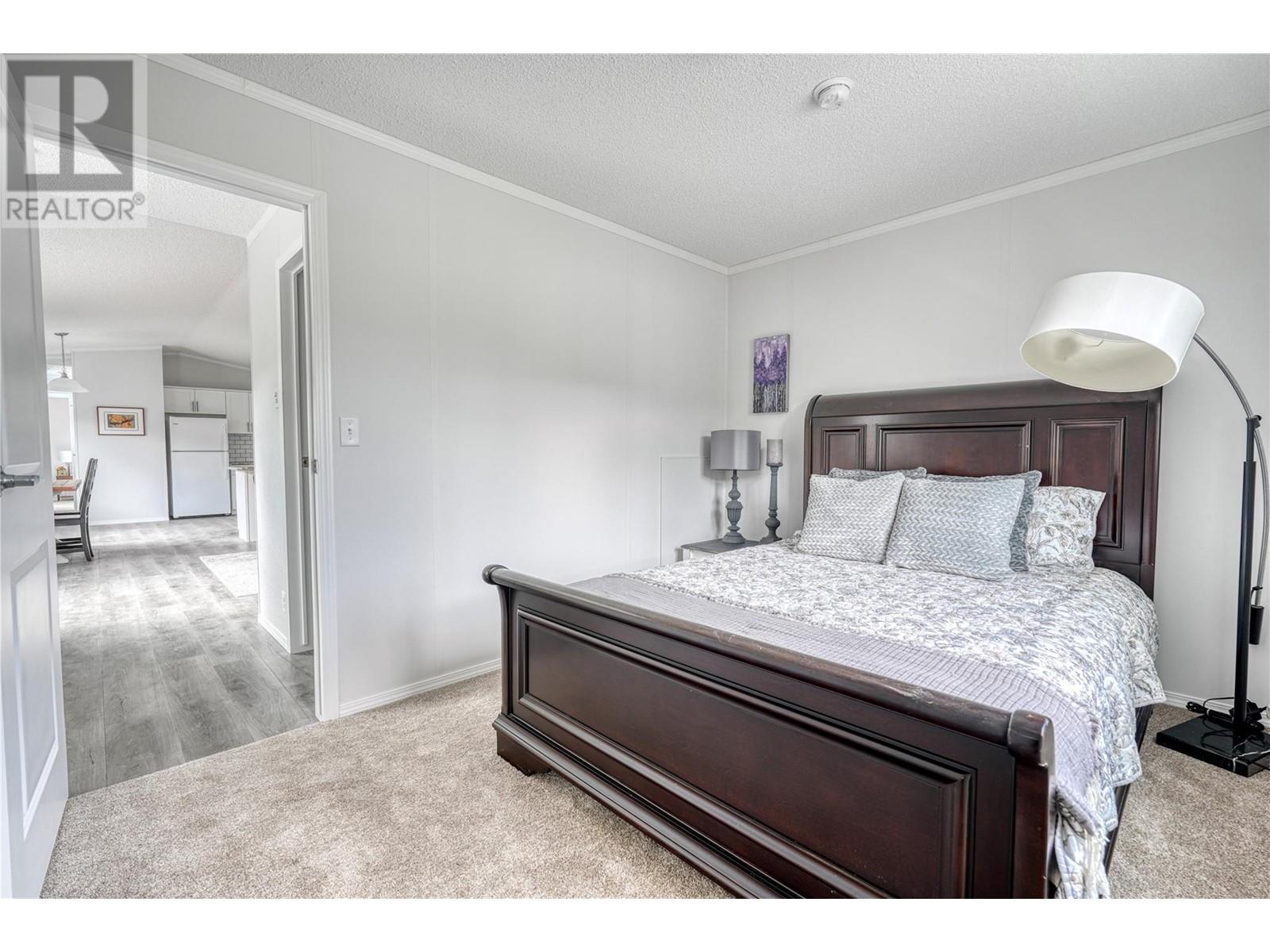  721 6th Avenue, Keremeos