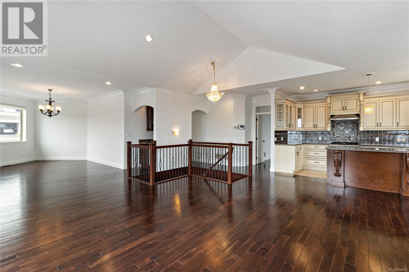 5667 Muggies Way, Nanaimo
