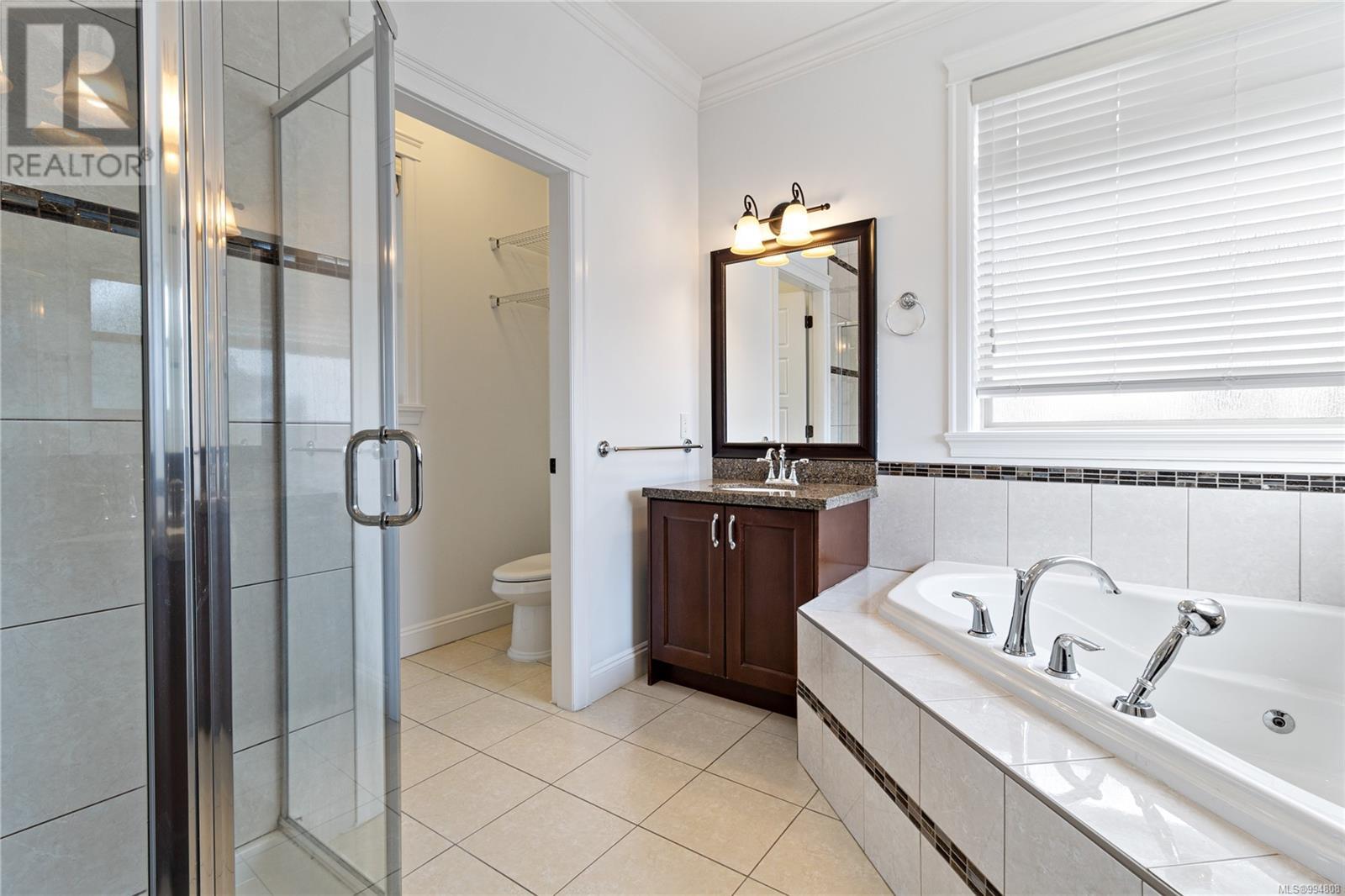 5667 Muggies Way, Nanaimo