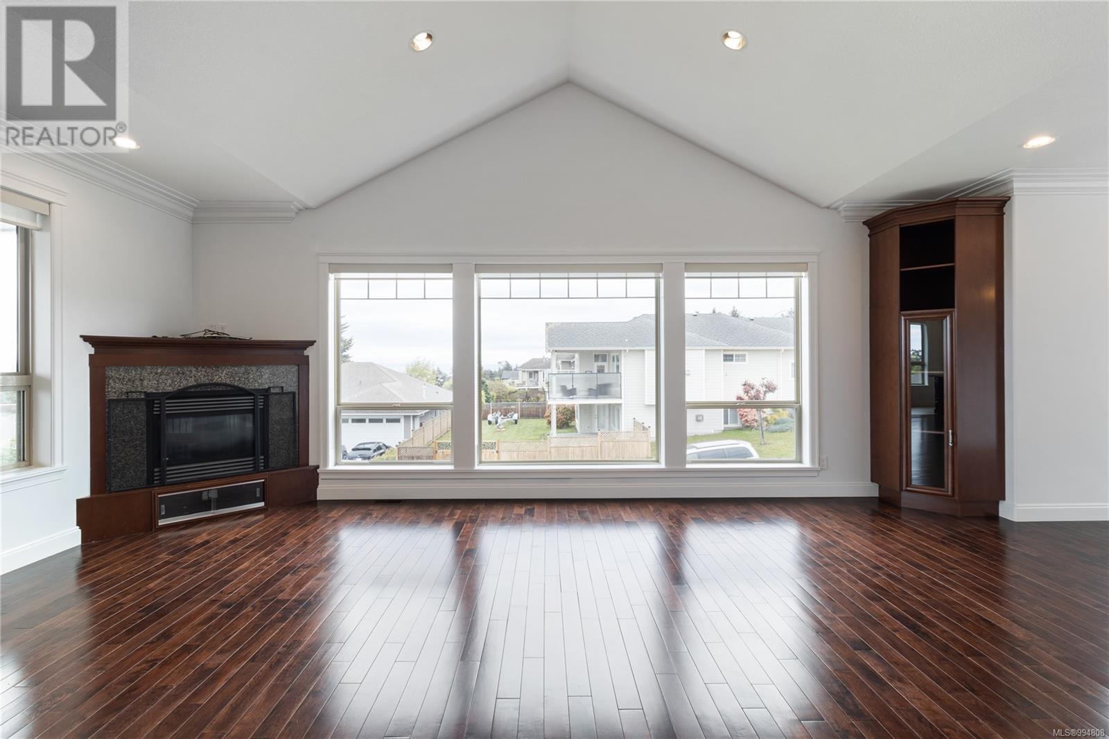 5667 Muggies Way, Nanaimo
