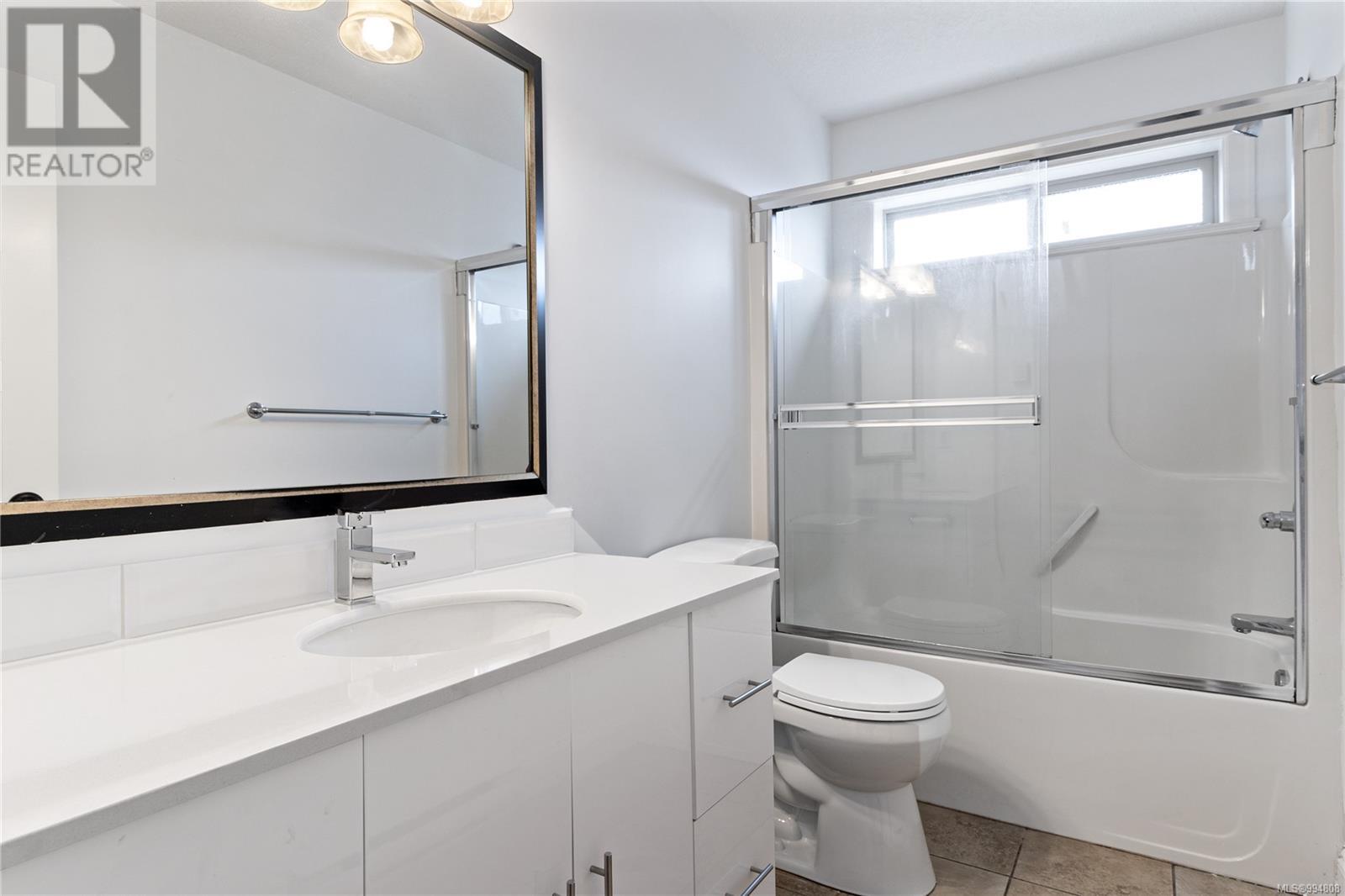 5667 Muggies Way, Nanaimo
