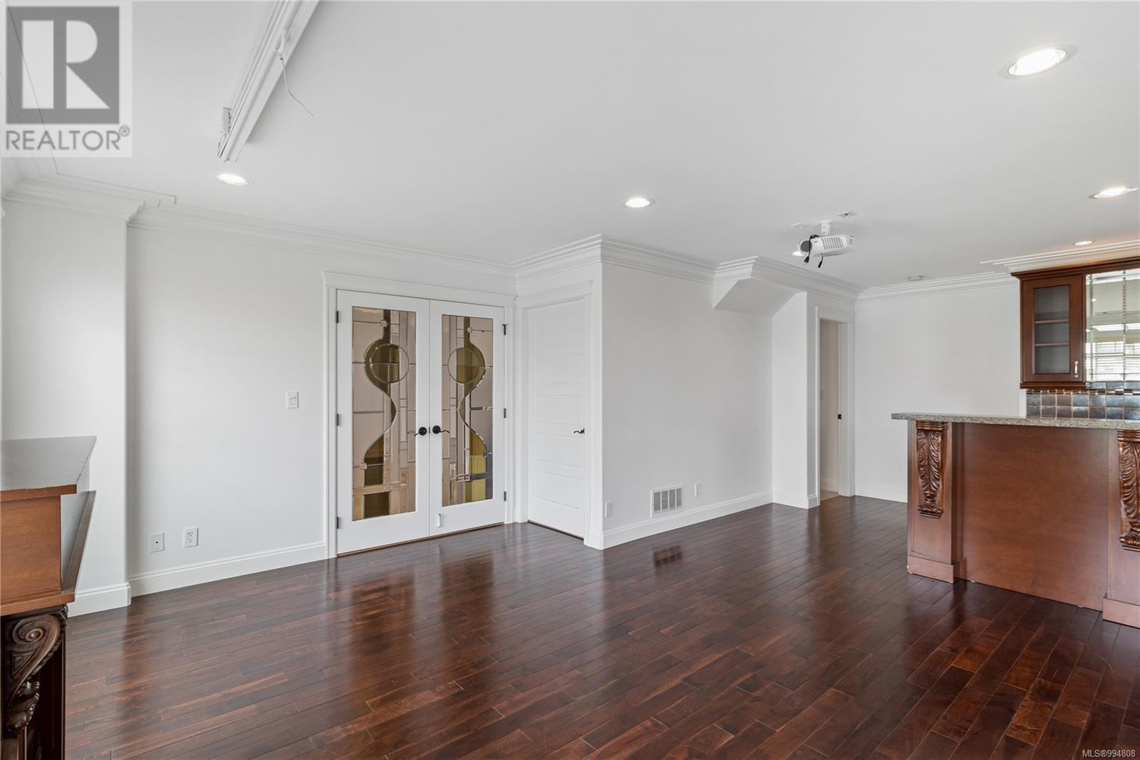 5667 Muggies Way, Nanaimo