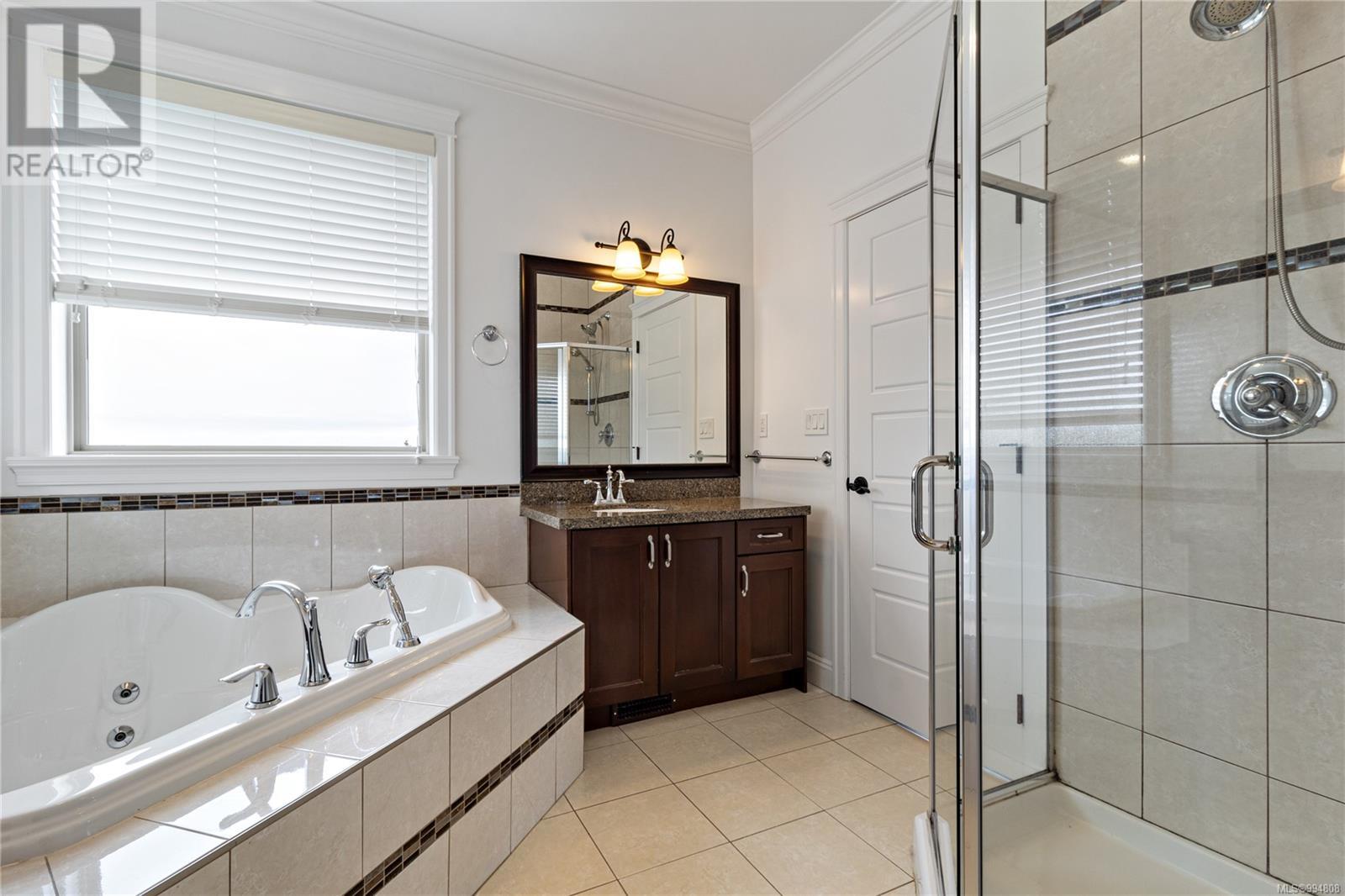 5667 Muggies Way, Nanaimo