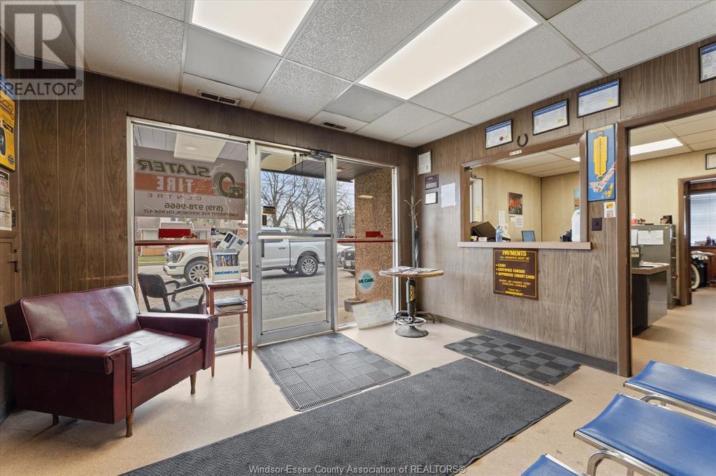 Photo 14 of 910 Hanna Street East, Windsor ON