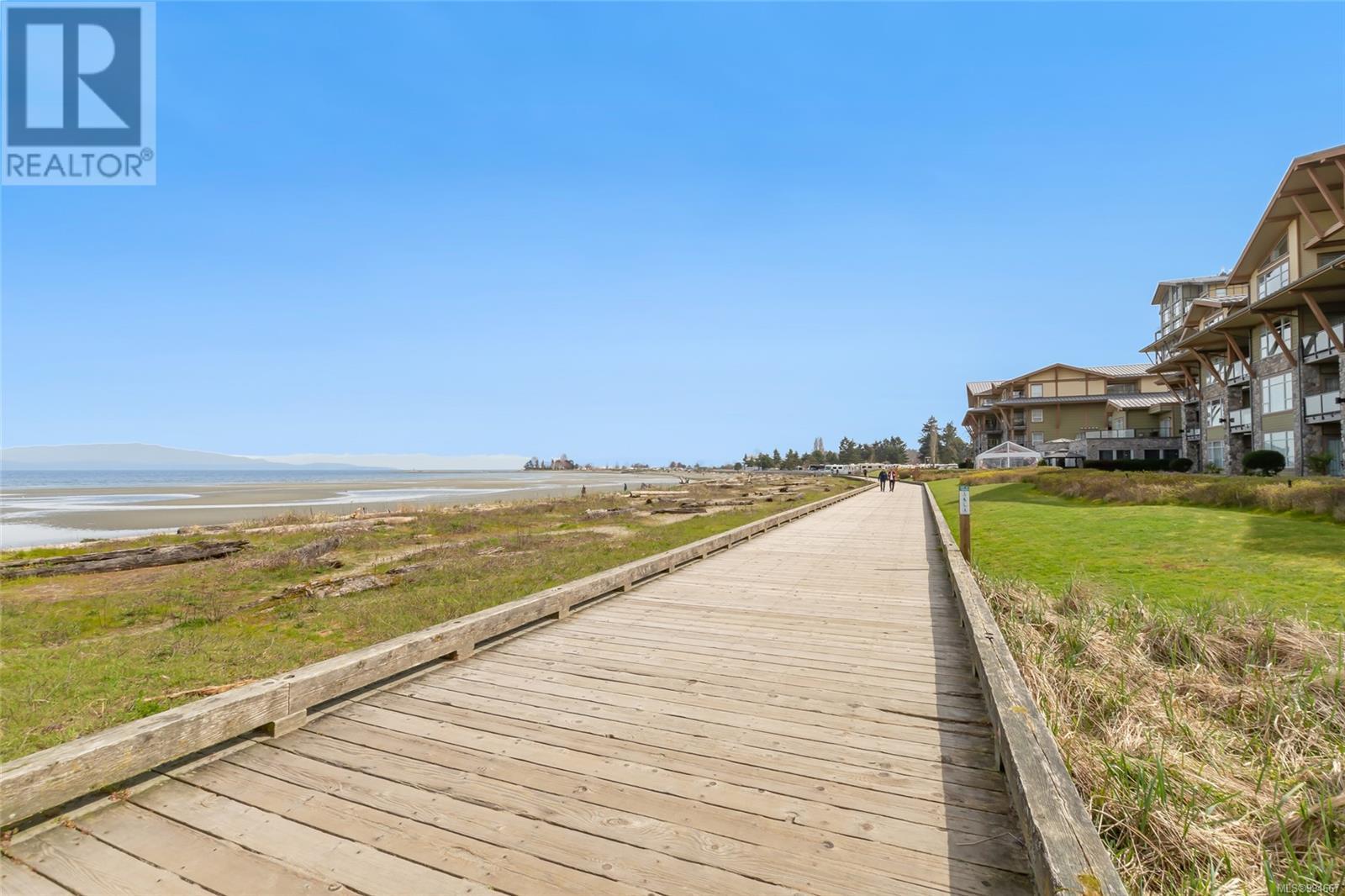 703/704A 181 Beachside Dr, Parksville real estate listing 994667