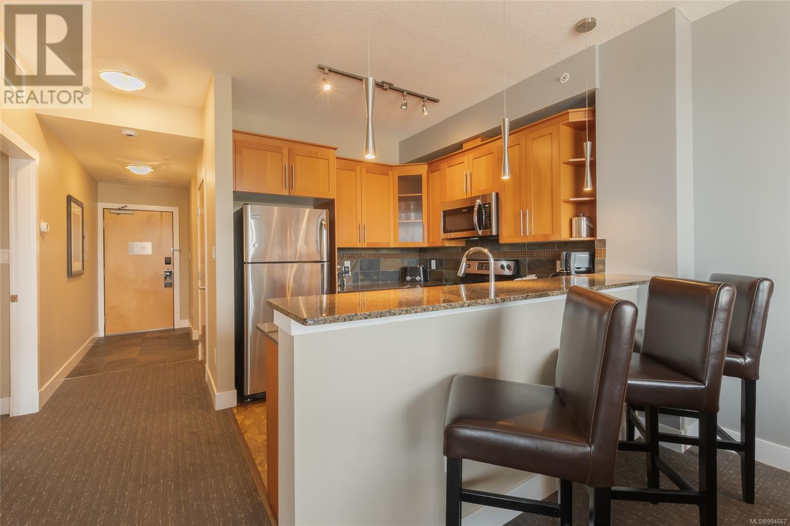 703/704A 181 Beachside Dr, Parksville real estate listing 994667