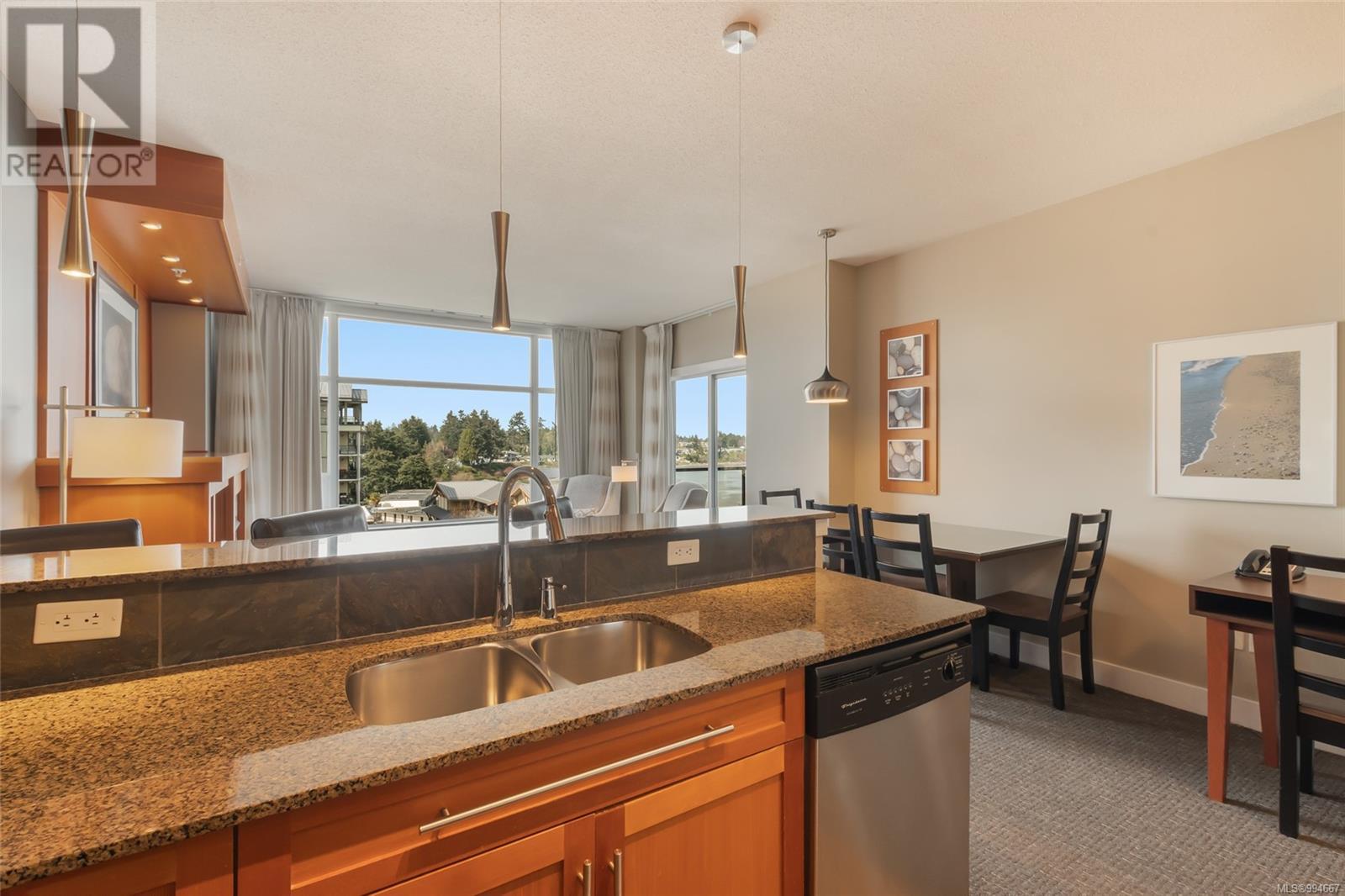 703/704A 181 Beachside Dr, Parksville real estate listing 994667