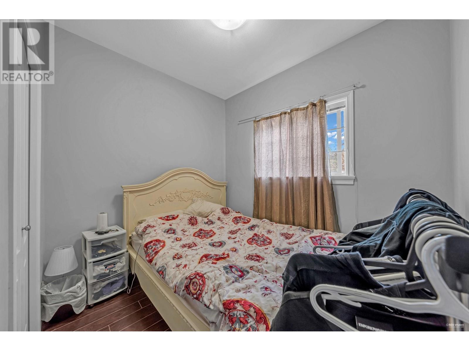 7788 HEDLEY AVENUE, Burnaby