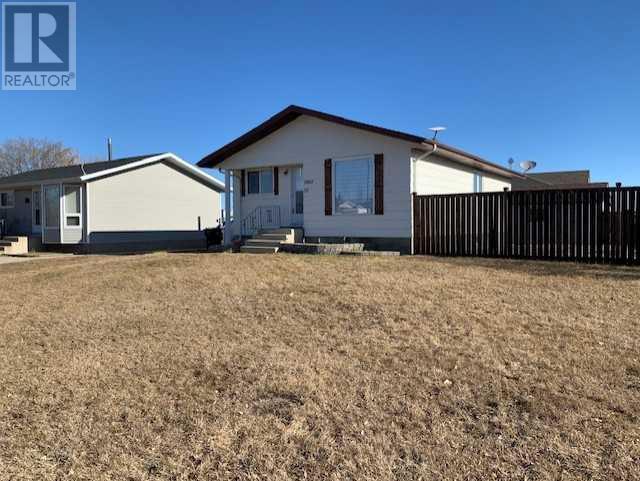 Photo 1 of 5002 53 Avenue, Kitscoty AB