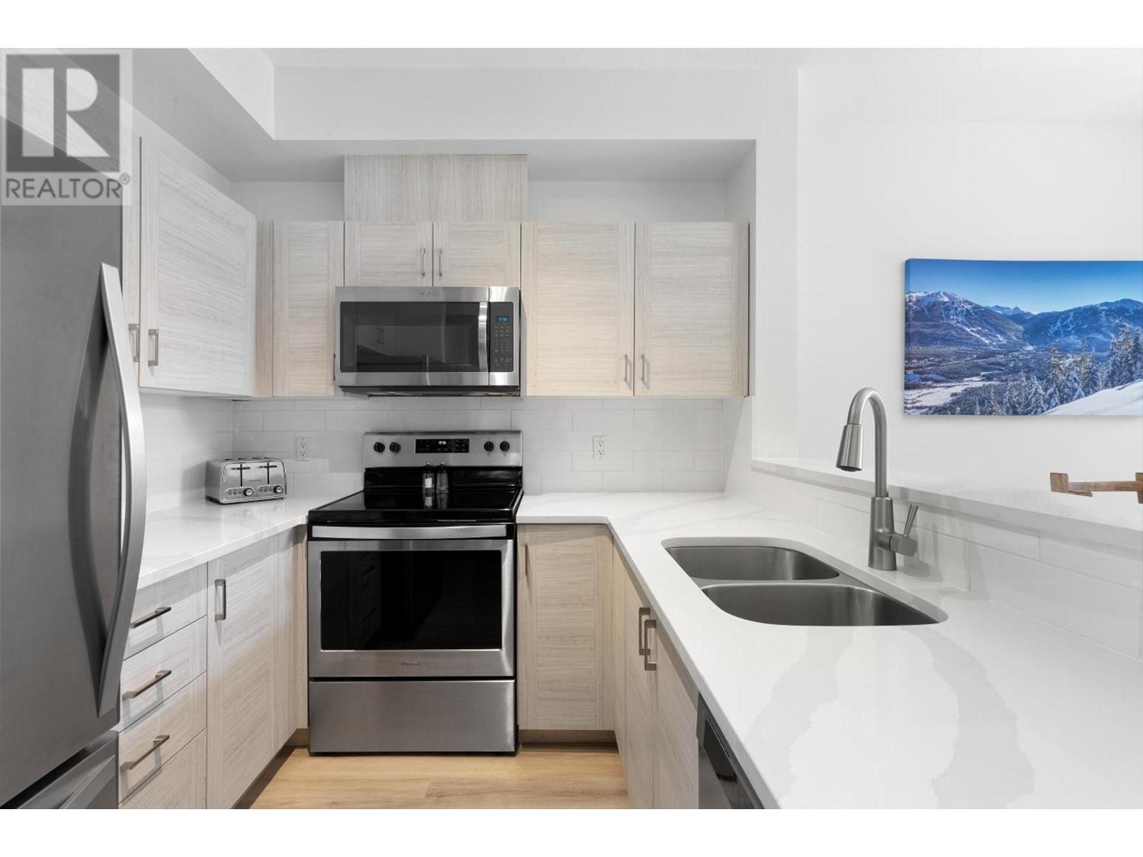 88 (WK 13)-4355 NORTHLANDS BOULEVARD, Whistler