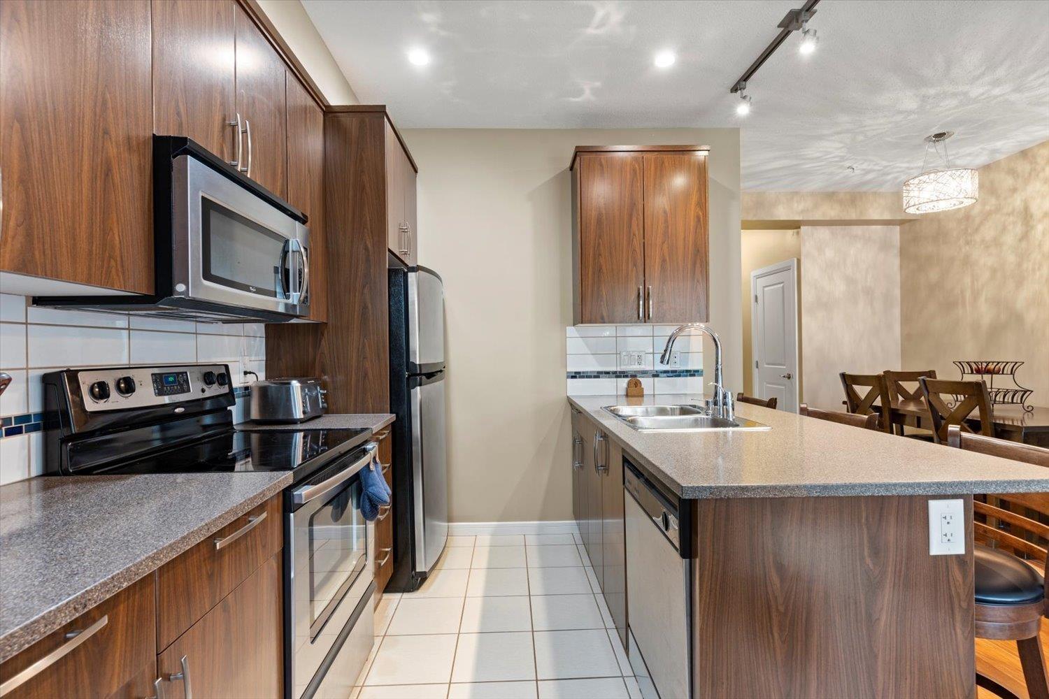 Photo 9 of 206 45530 Market Way Garrison Crossing, Chilliwack BC