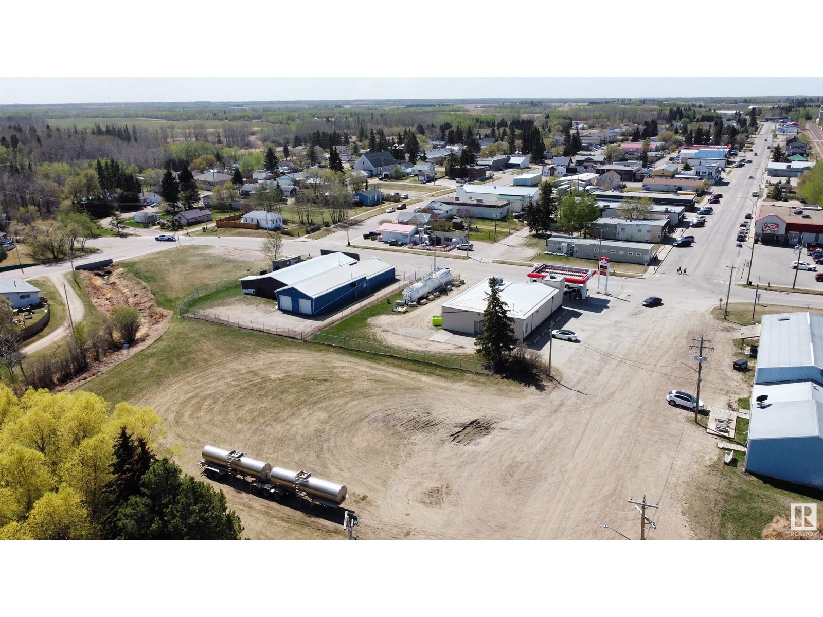 Photo 6 of 4719 50 Av, Onoway AB
