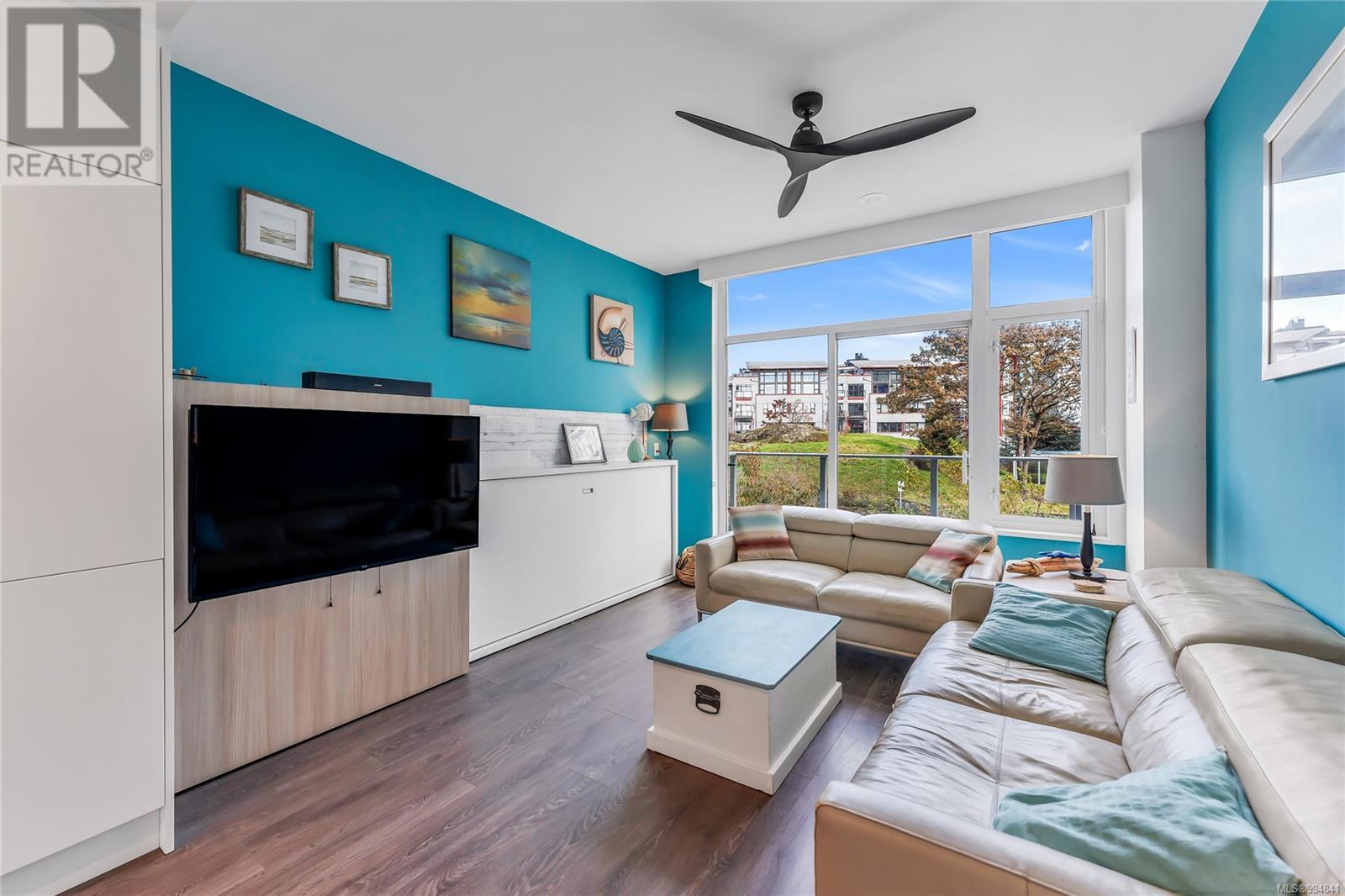 Photo 4 of 211 70 Saghalie Rd, Victoria BC