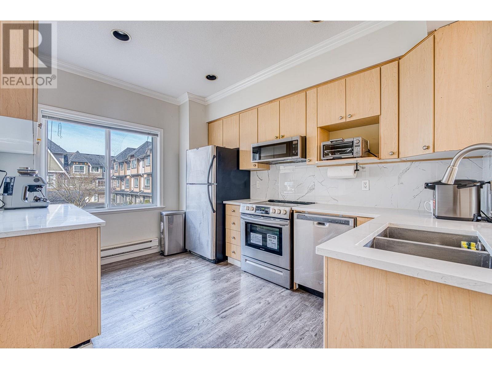 35 7333 TURNILL STREET, Richmond real estate listing R2984686