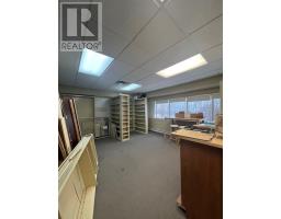 Unit 202 - 320 Torbay Road thumbnail 4