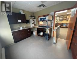 Unit 202 - 320 Torbay Road thumbnail 5