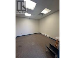 Unit 200 - 320 Torbay Road thumbnail 4