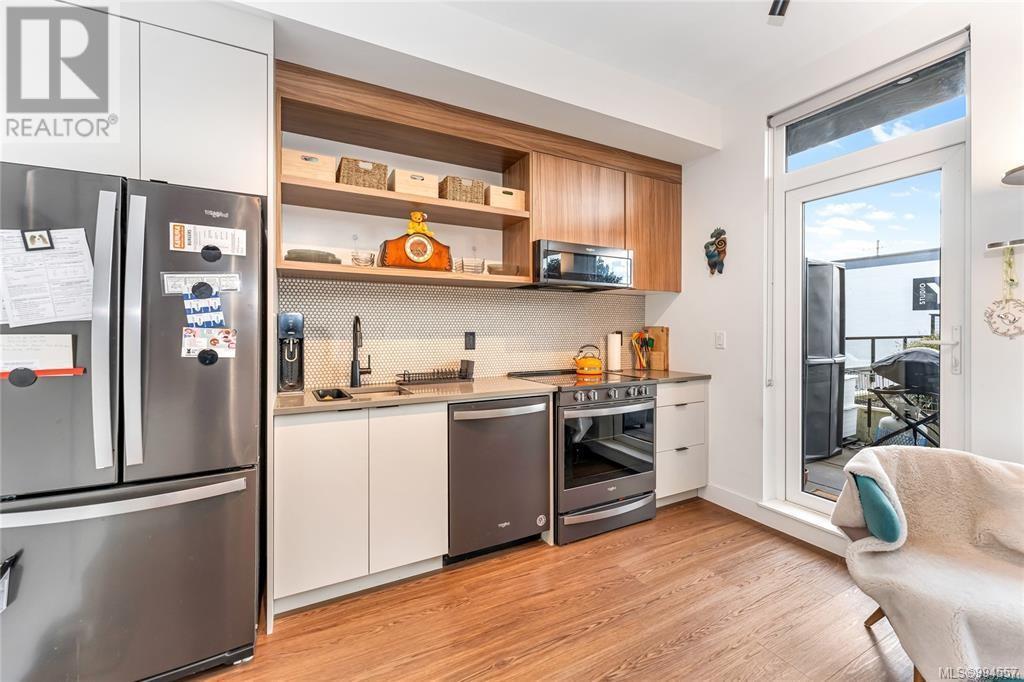 Photo 32 of 219 515 Chatham St, Victoria BC