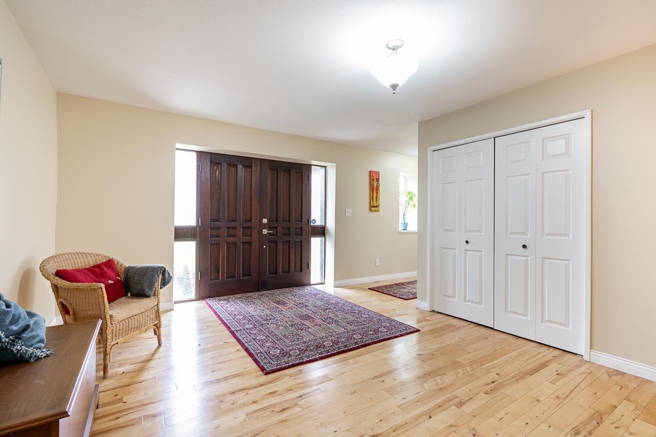 Photo 5 of 40575 No 4 Road, Abbotsford BC