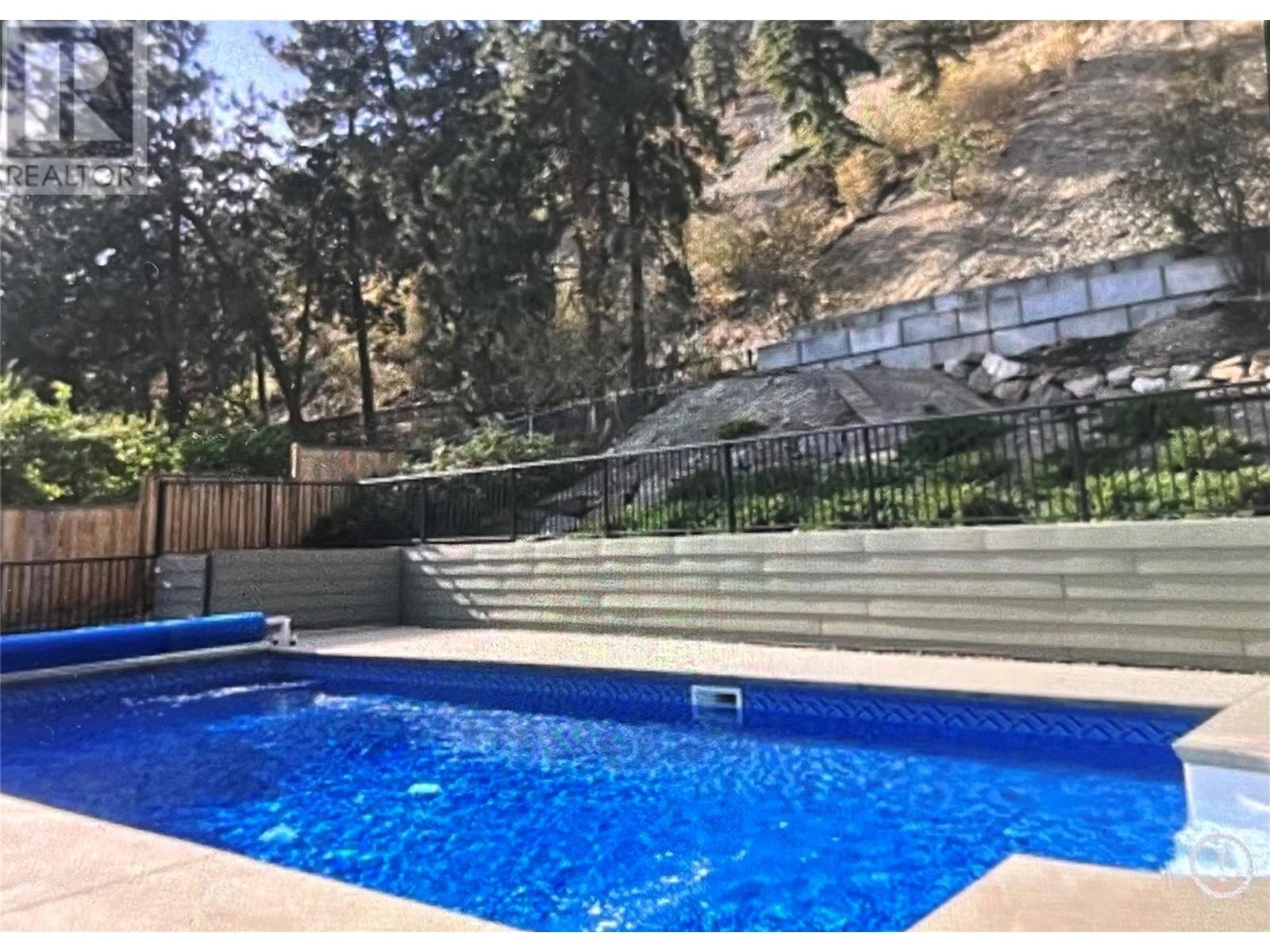 2218 Omineca Place, Kelowna