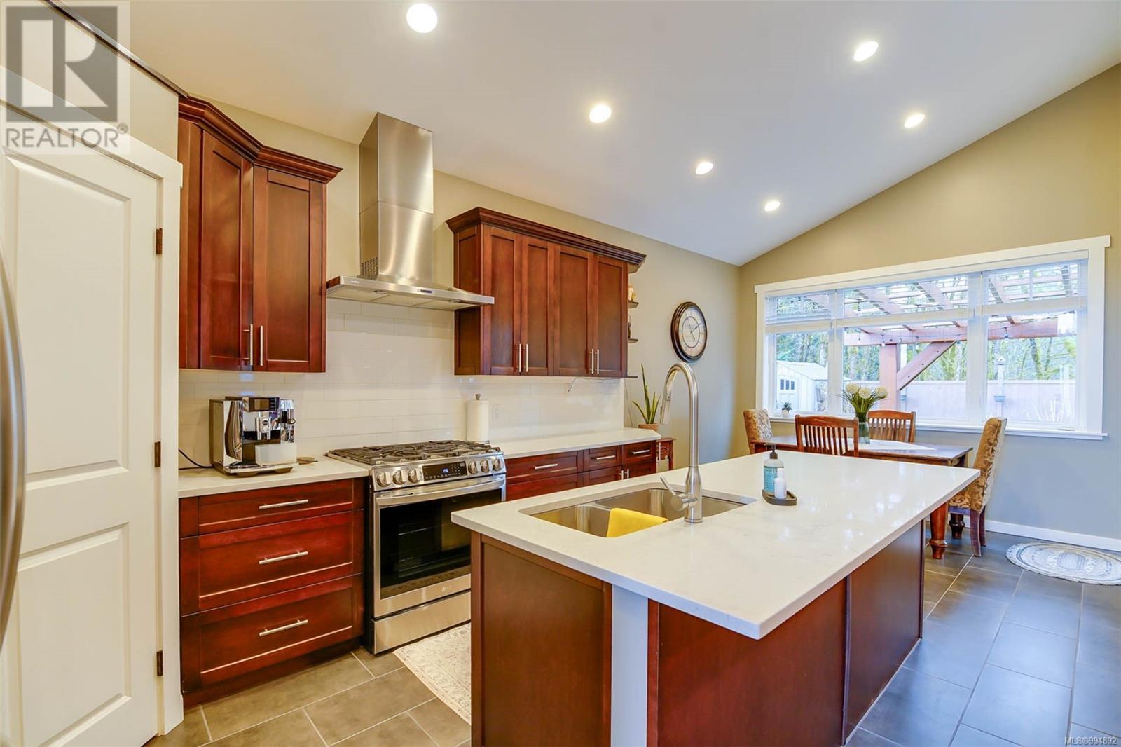 3348 Waterfern Dr, Port Alberni