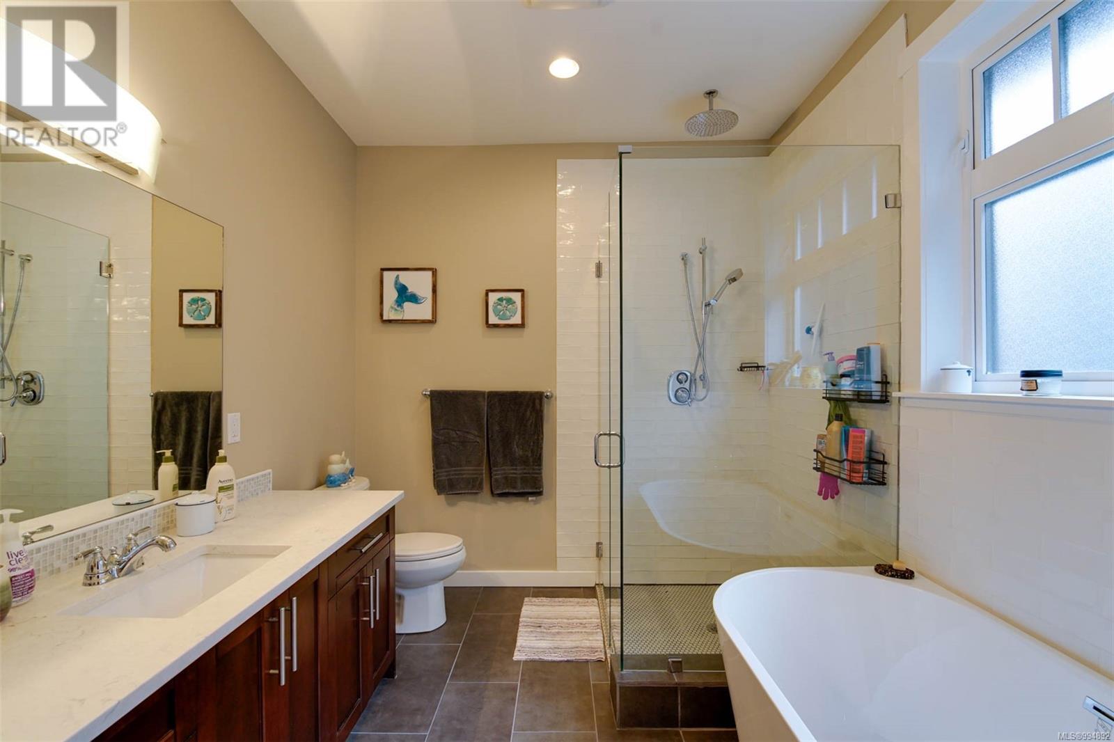 3348 Waterfern Dr, Port Alberni