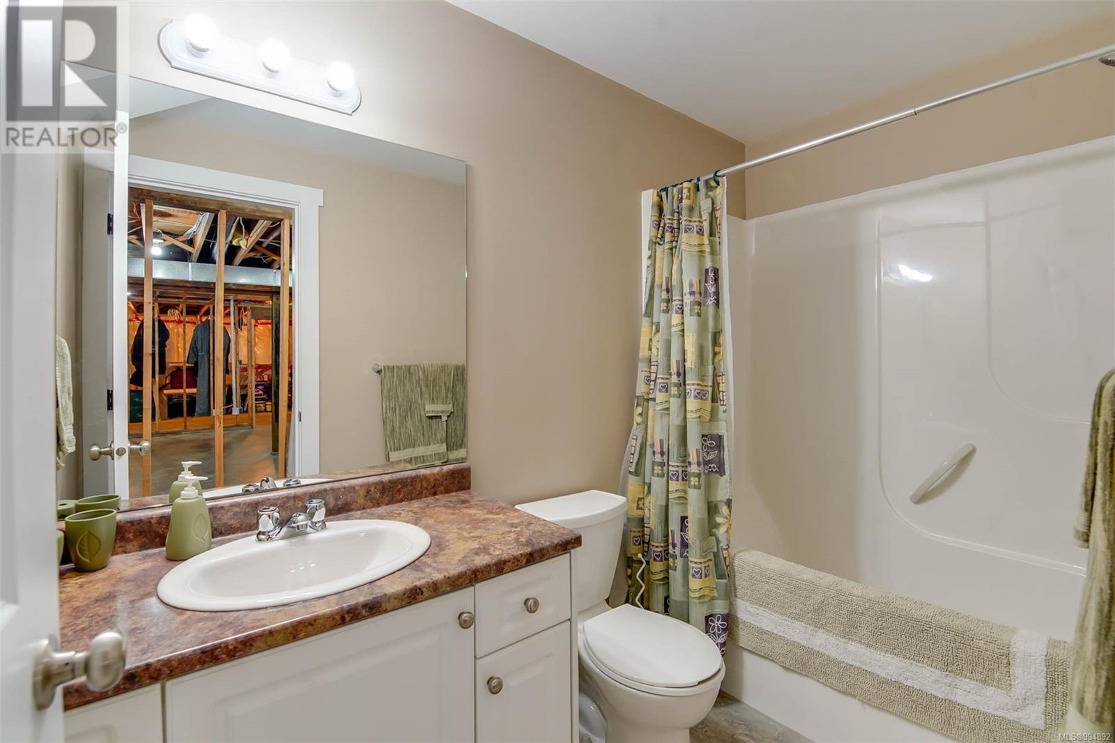 3348 Waterfern Dr, Port Alberni