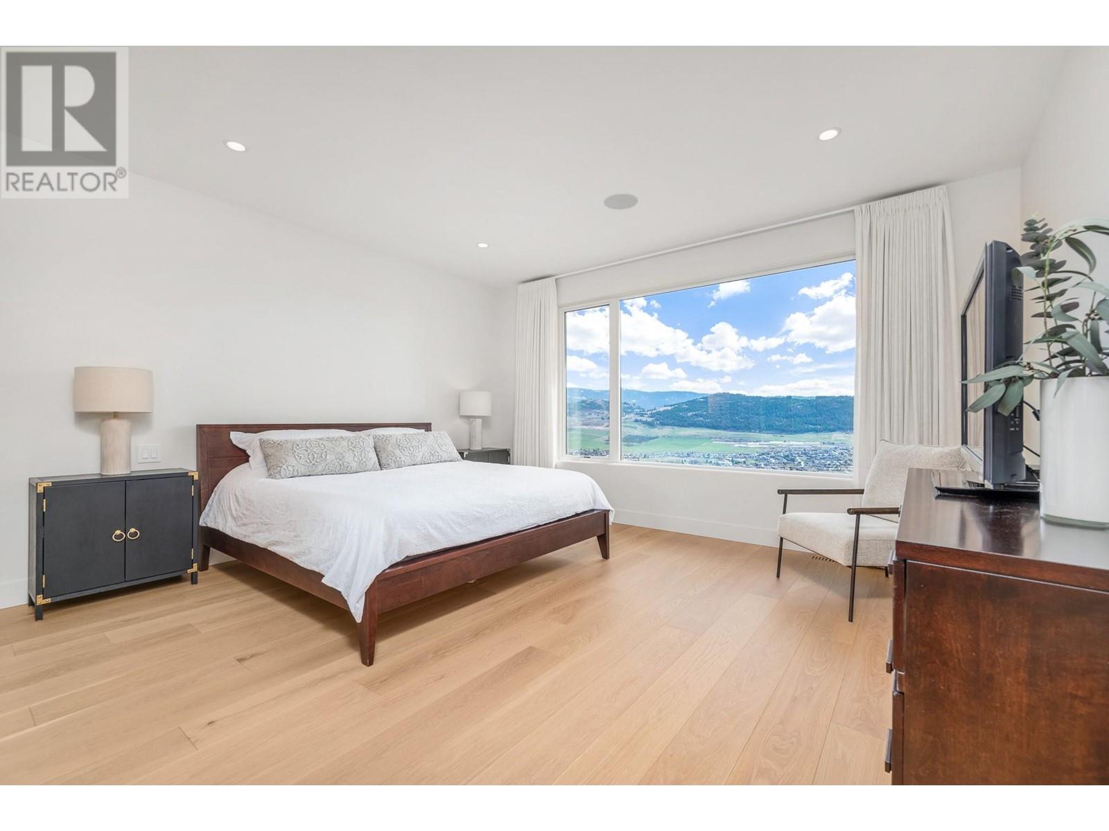  104 Silversage Lookout Court, Vernon