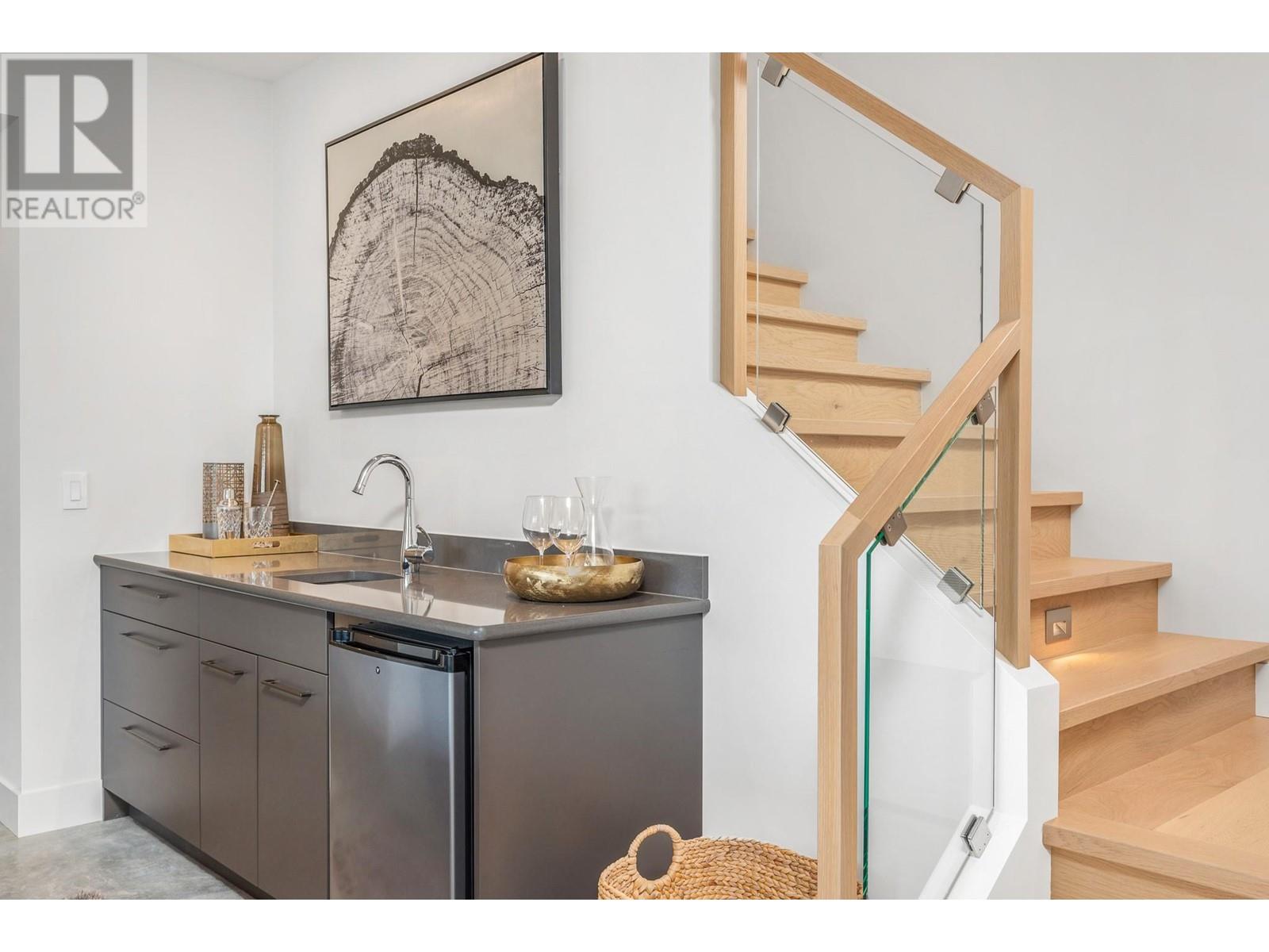  104 Silversage Lookout Court, Vernon