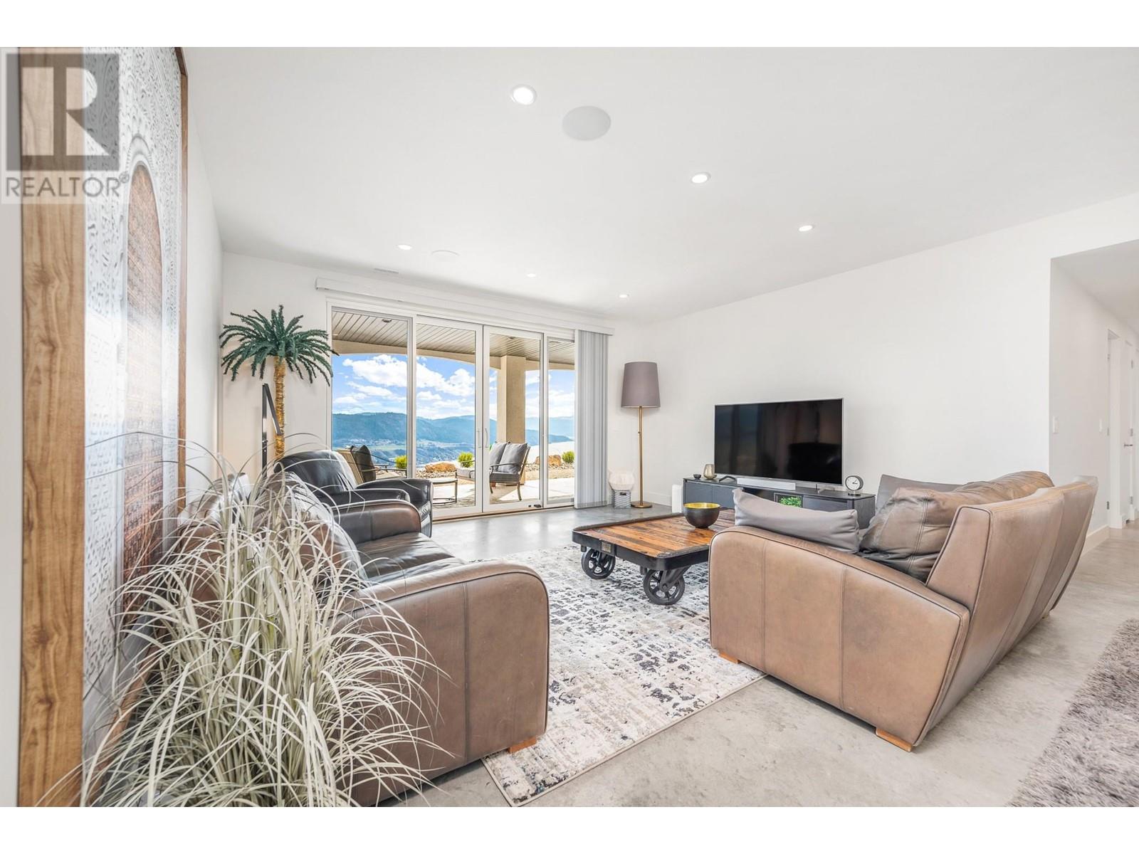  104 Silversage Lookout Court, Vernon