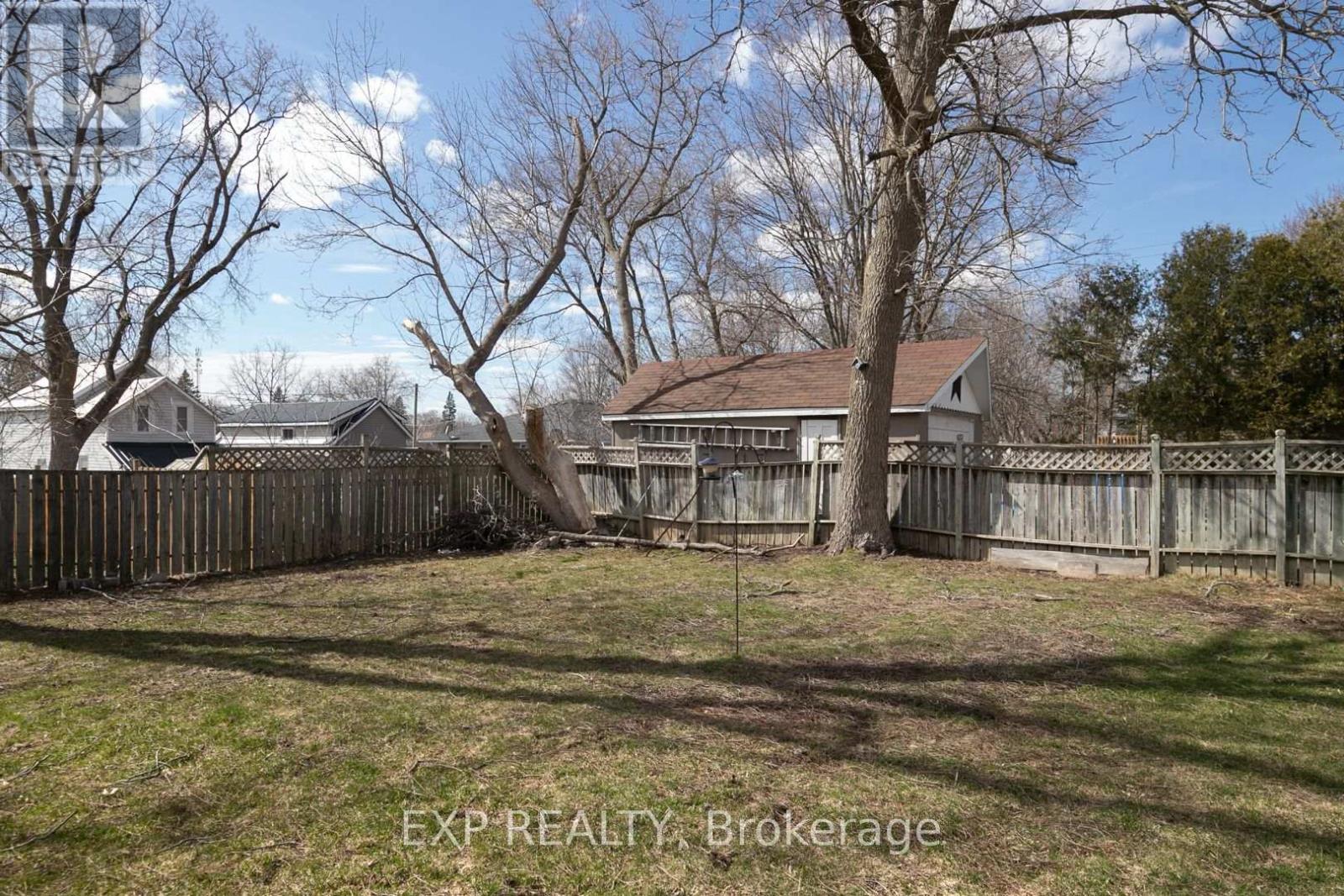 Photo 30 of 123 Green Street, Deseronto ON