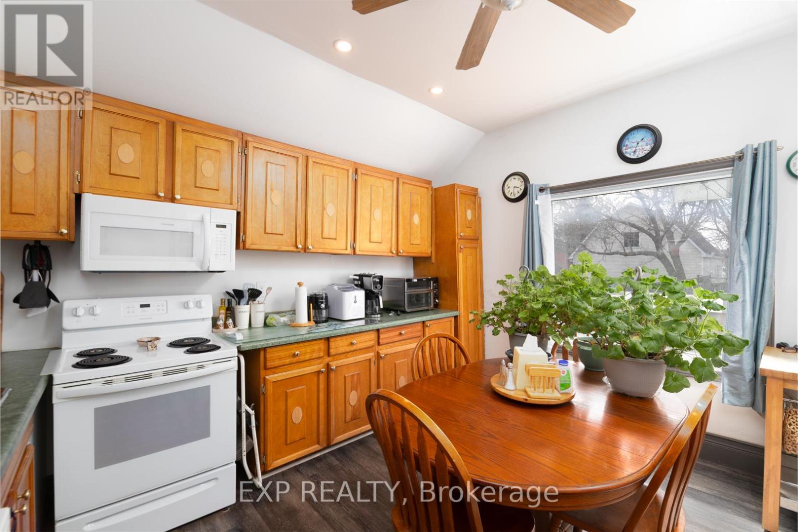 Photo 9 of 123 Green Street, Deseronto ON
