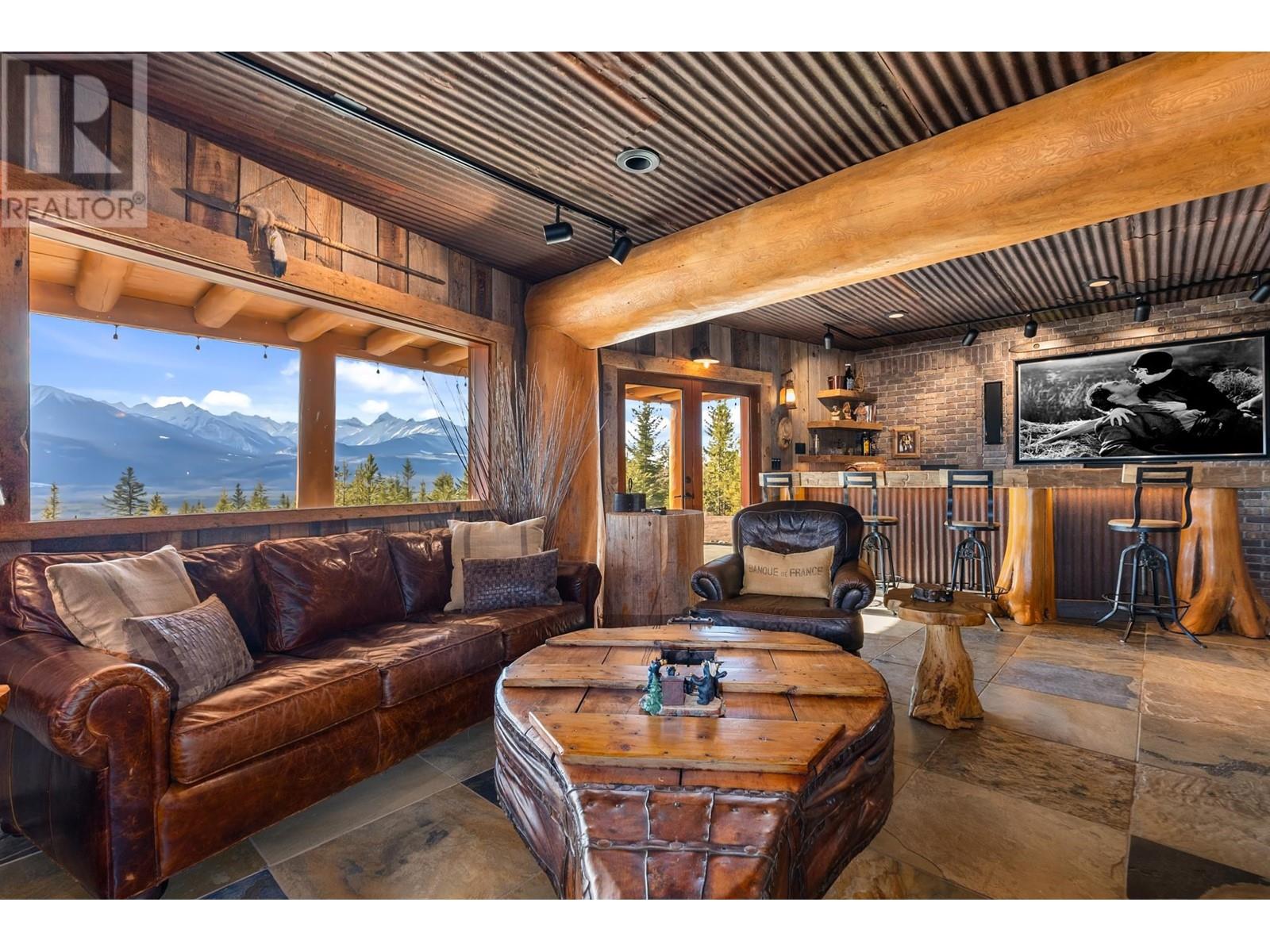 2119 HILLSIDE DRIVE, Valemount