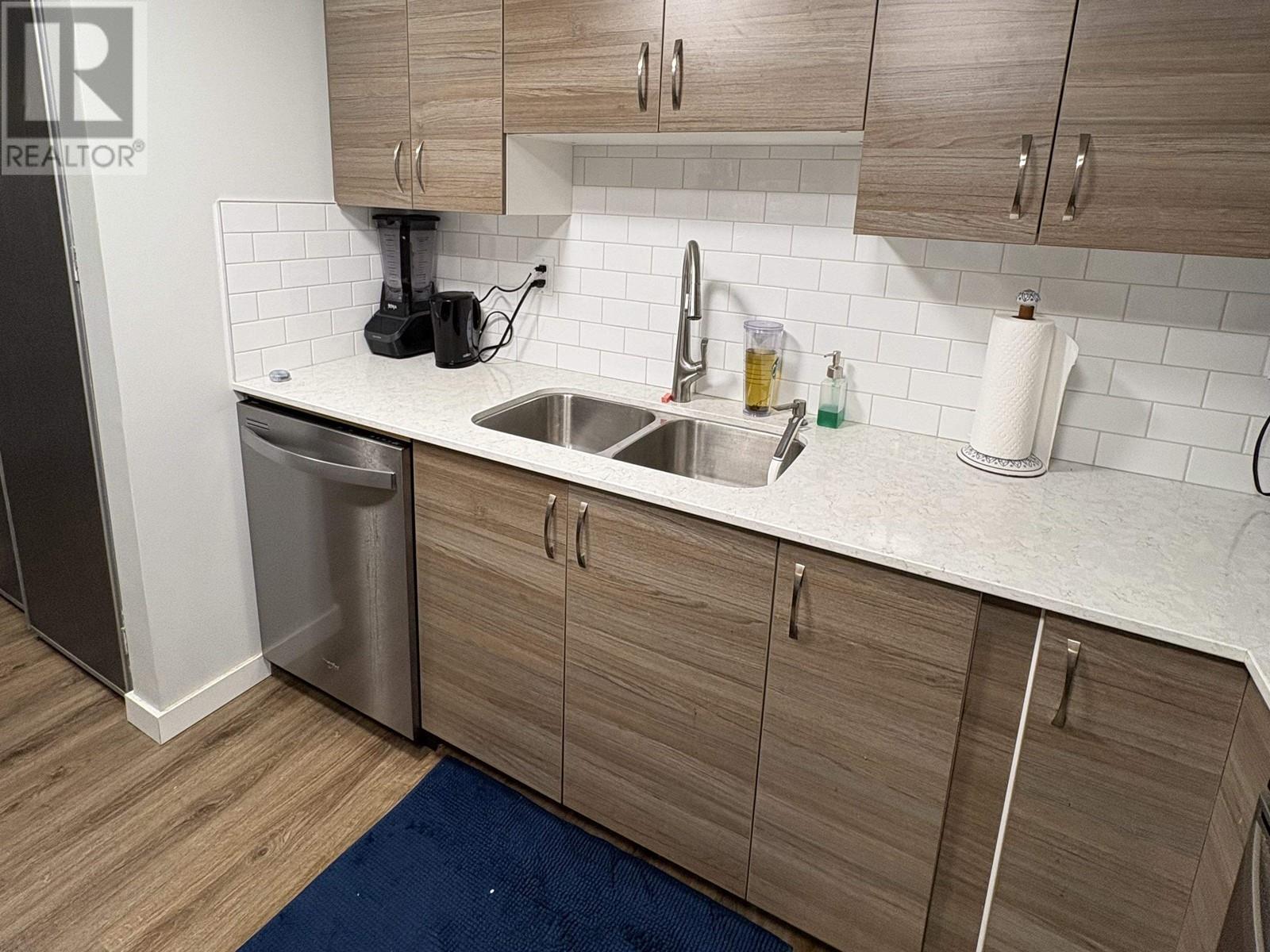 Photo 15 of 110 1690 Augusta Avenue, Burnaby BC