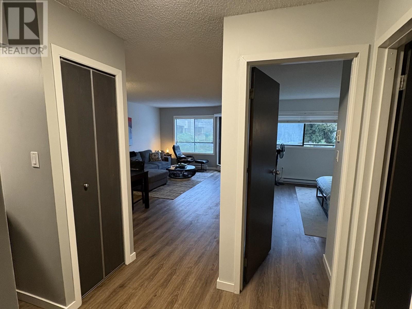 Photo 7 of 110 1690 Augusta Avenue, Burnaby BC