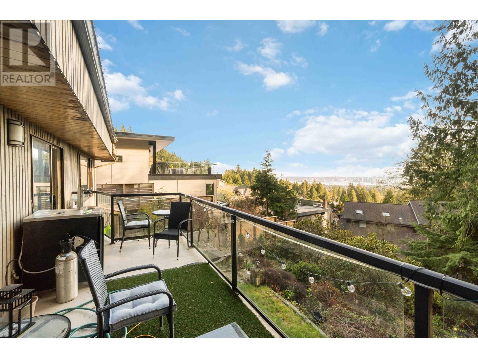 5189 MADEIRA COURT, North Vancouver
