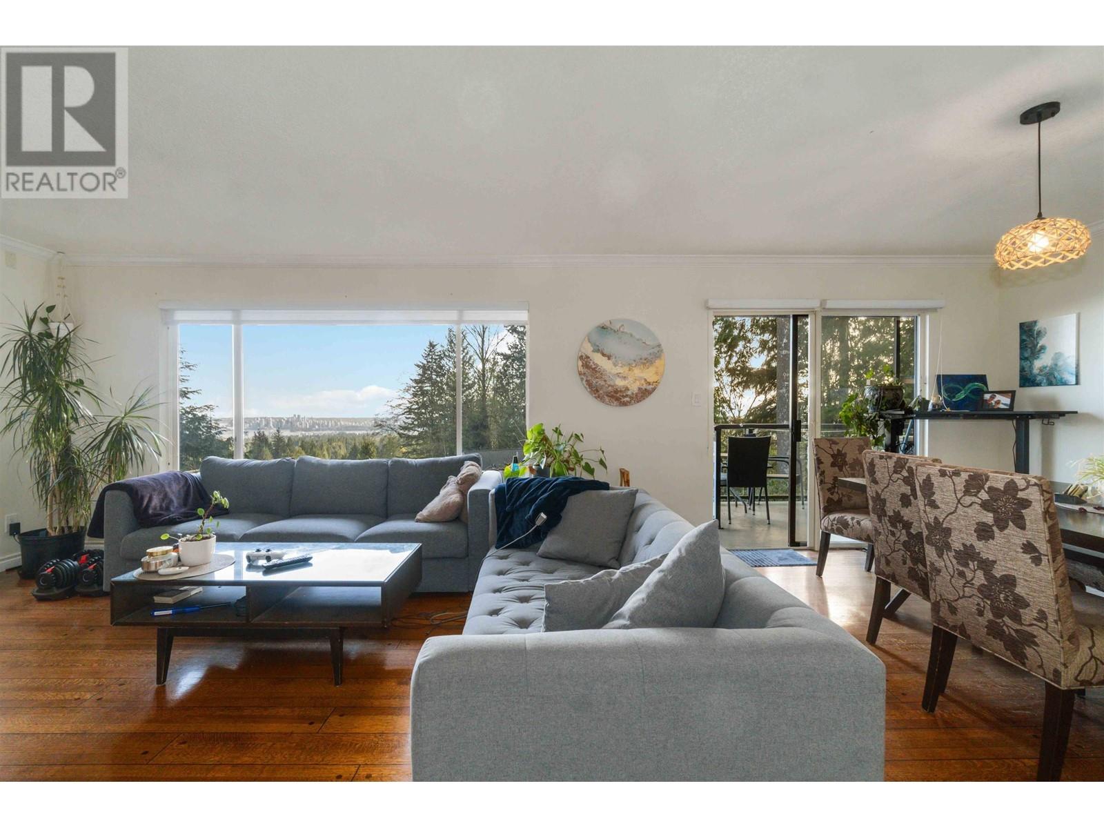 5189 MADEIRA COURT, North Vancouver