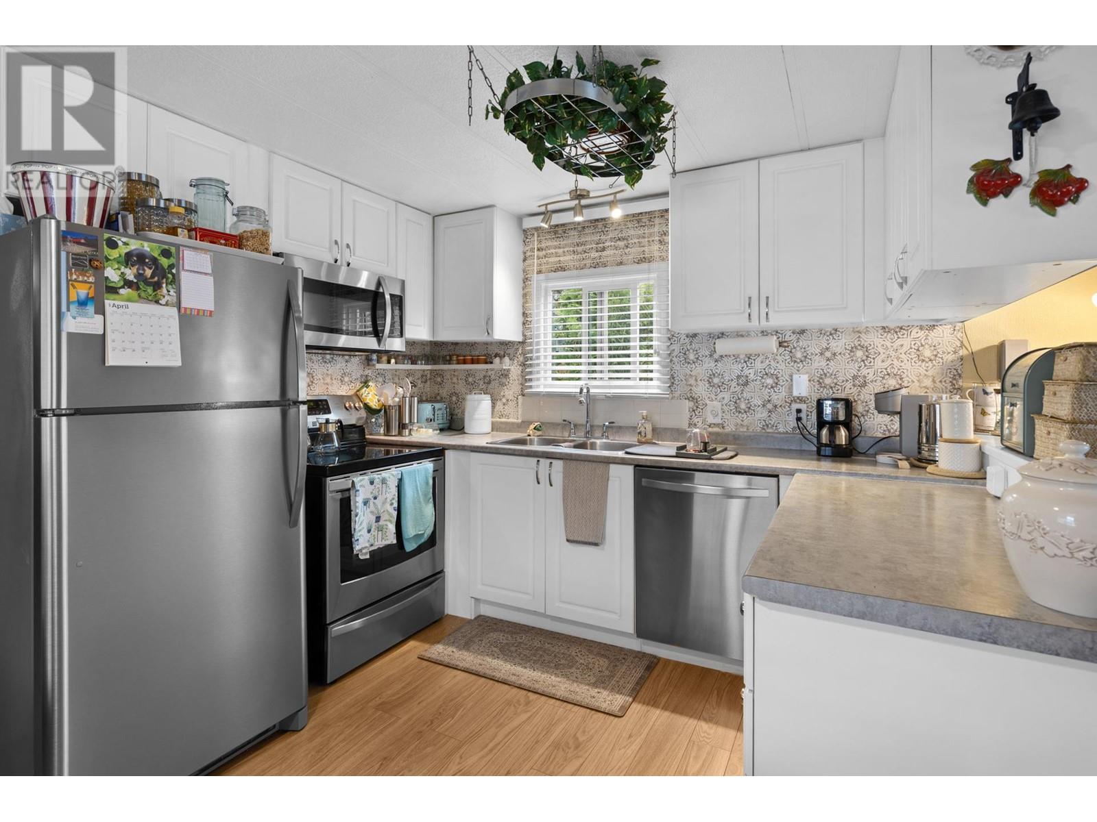 60 1929 97 Highway South, Westbank