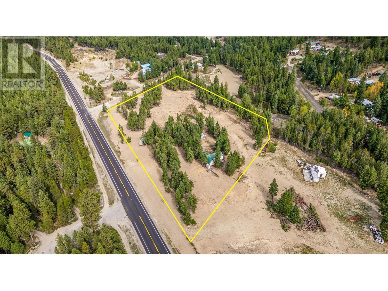 10 Boulder Road, Beaverdell