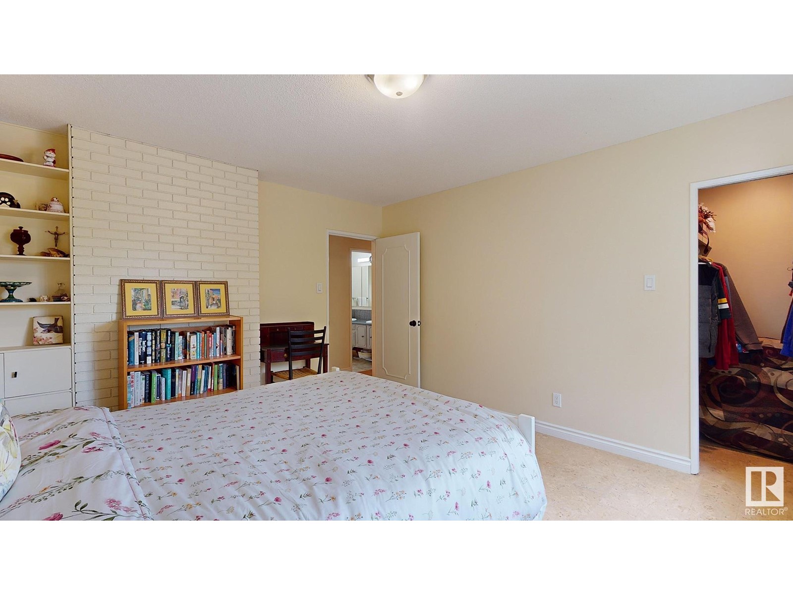 13911 88 AV NW, Edmonton