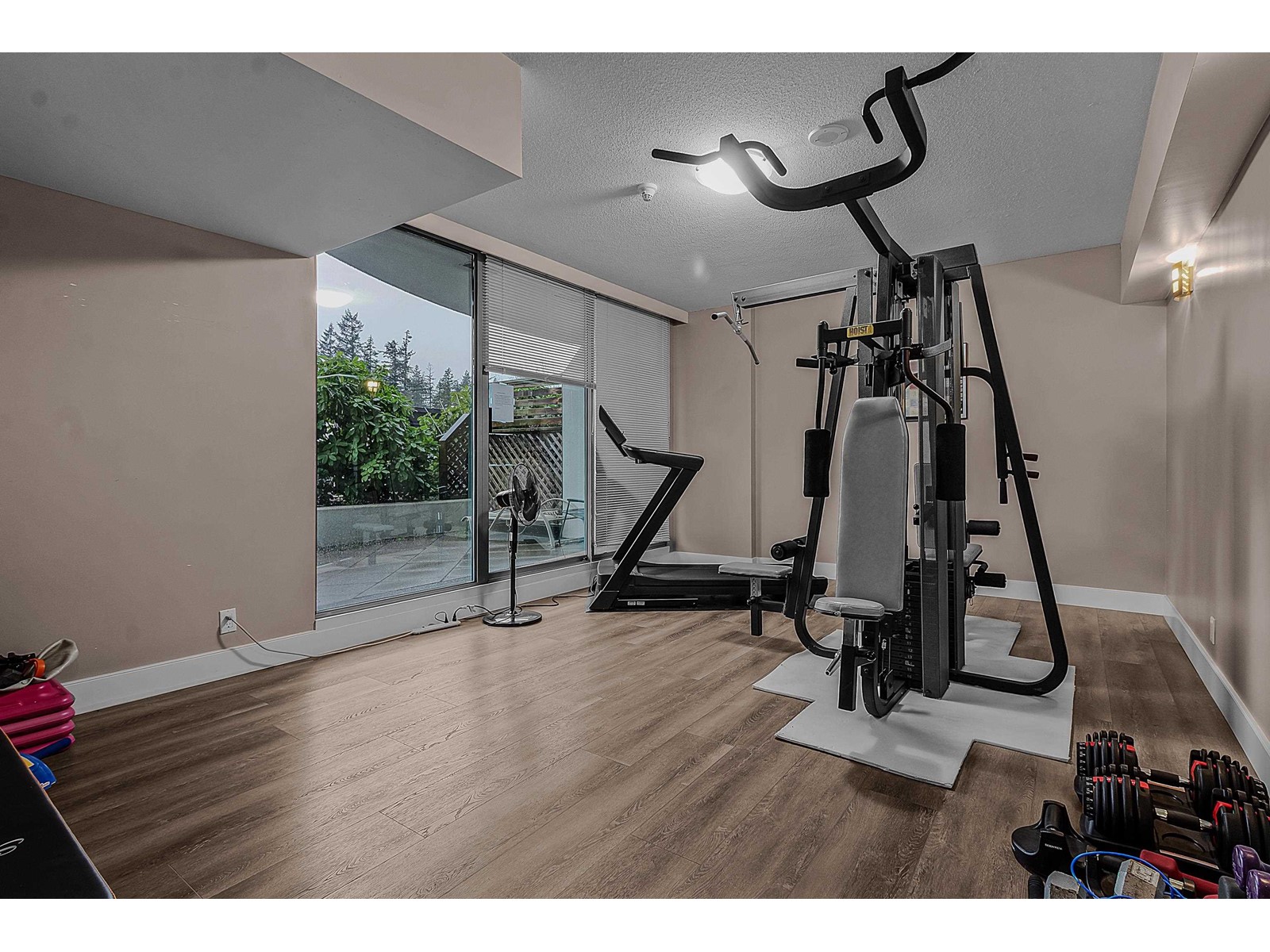 901 32330 SOUTH FRASER WAY, Abbotsford real estate listing R2988460
