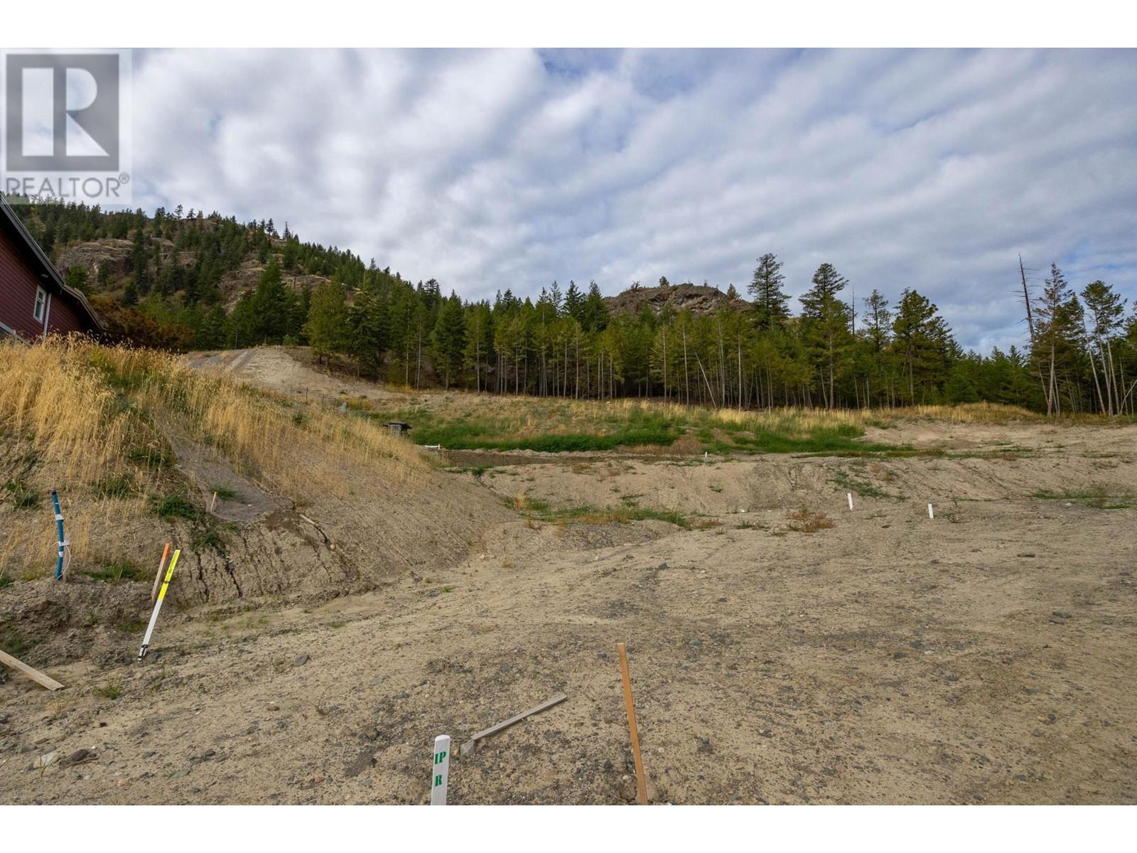 Photo 8 of 1145 Crestwood Drive, Kamloops BC
