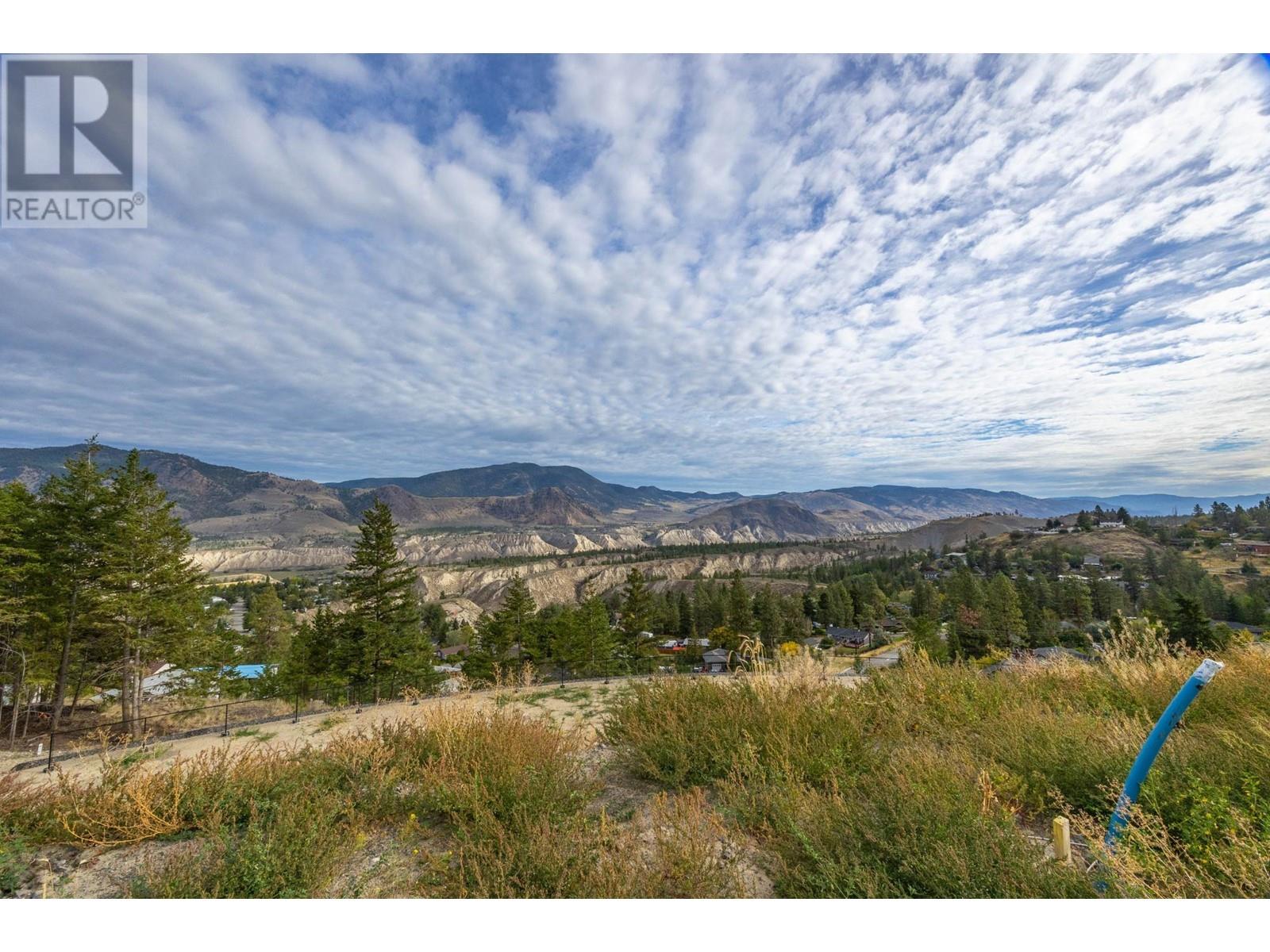 Photo 3 of 1130 Crestwood Drive, Kamloops BC