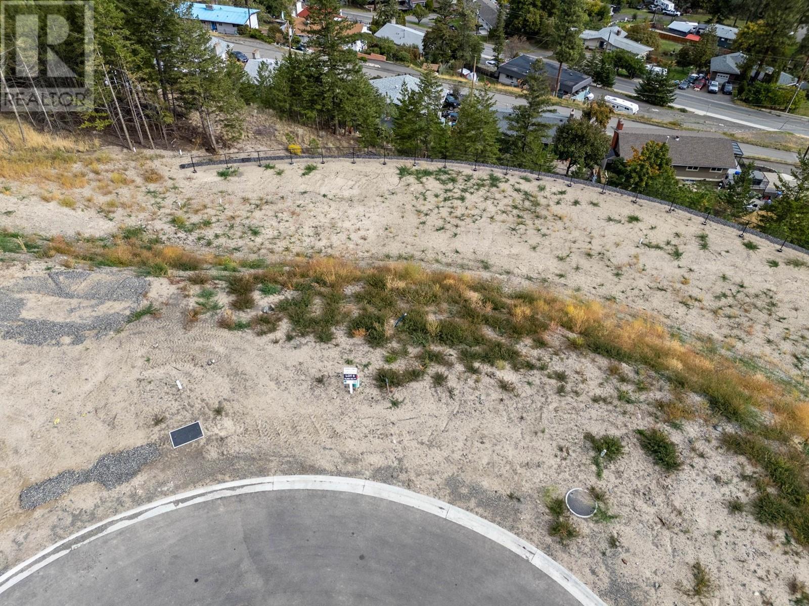 Photo 7 of 1130 Crestwood Drive, Kamloops BC