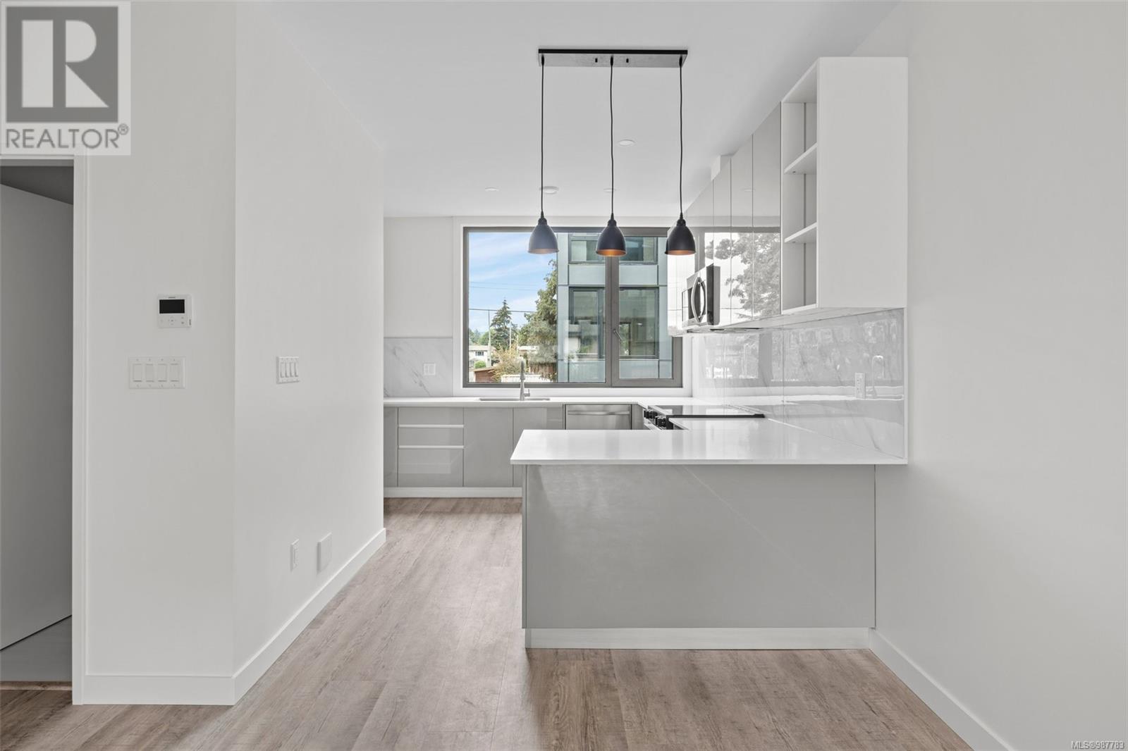 104 916 Orono Avenue, Langford